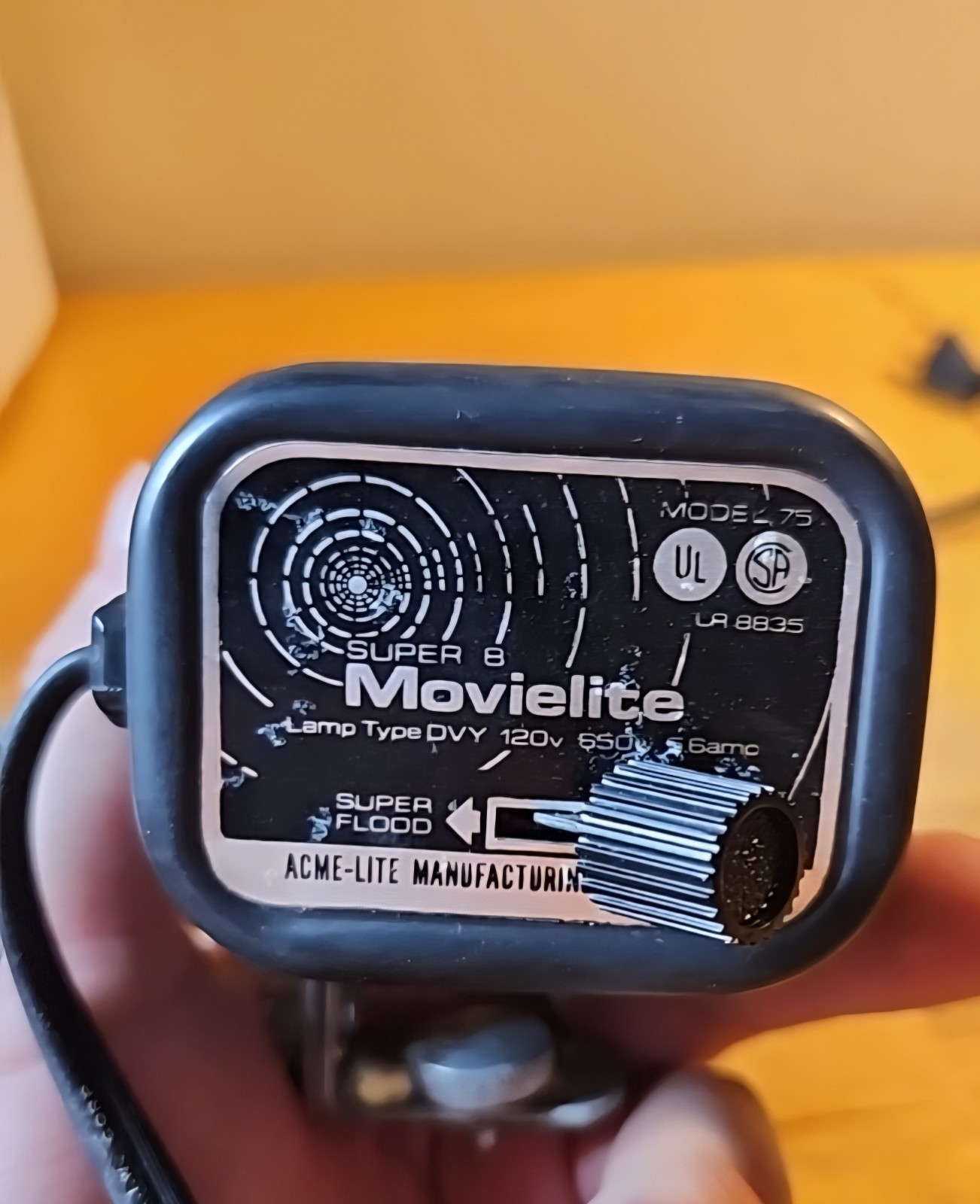 Acme-Lite Movielite Model 75 DVY Light + Cameralite 750 Box (Not Original Box)