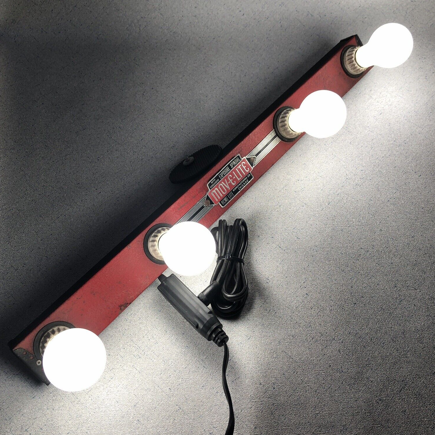 Acme-Lite Mov-E-Lite 4 Light Bar Red Black Made In Chicago Tested Works Vintage