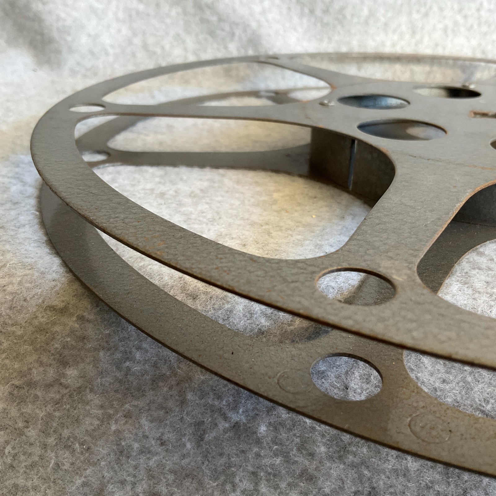 Vintage 16 MM Open Metal Film Reel 12 1/4″ x 3/4″ Compco Bros. Chicago USA
