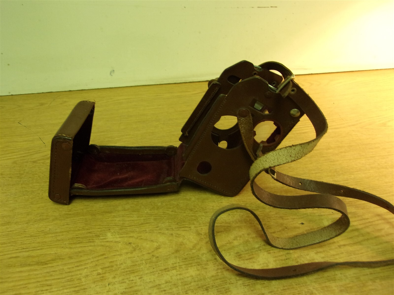 Vintage Brown Leather Rolleiflex Case Bag w/ Strap 5.5″x3″x3.5″ *FREE SHIPPING*