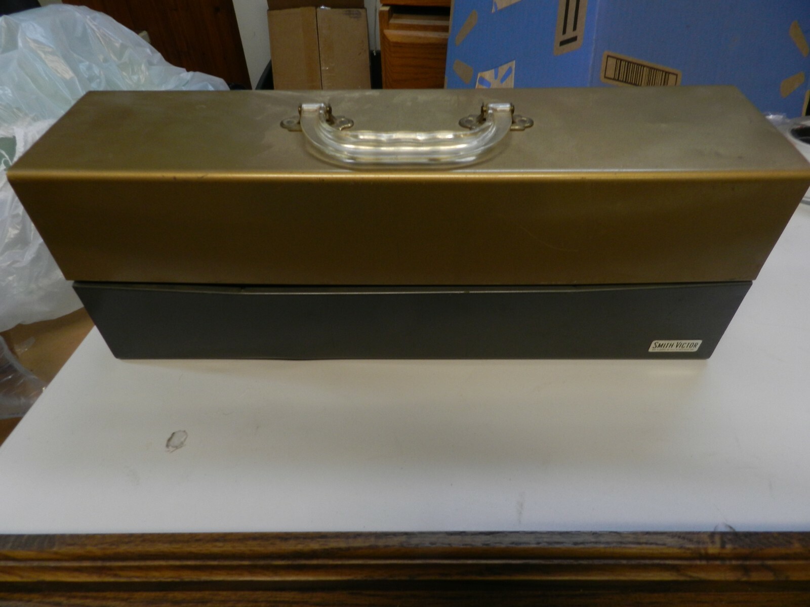Vintage Smith-Victor Flood Light Bar Model GL 43 – Holds 4 Lights, 2 Bulbs Work