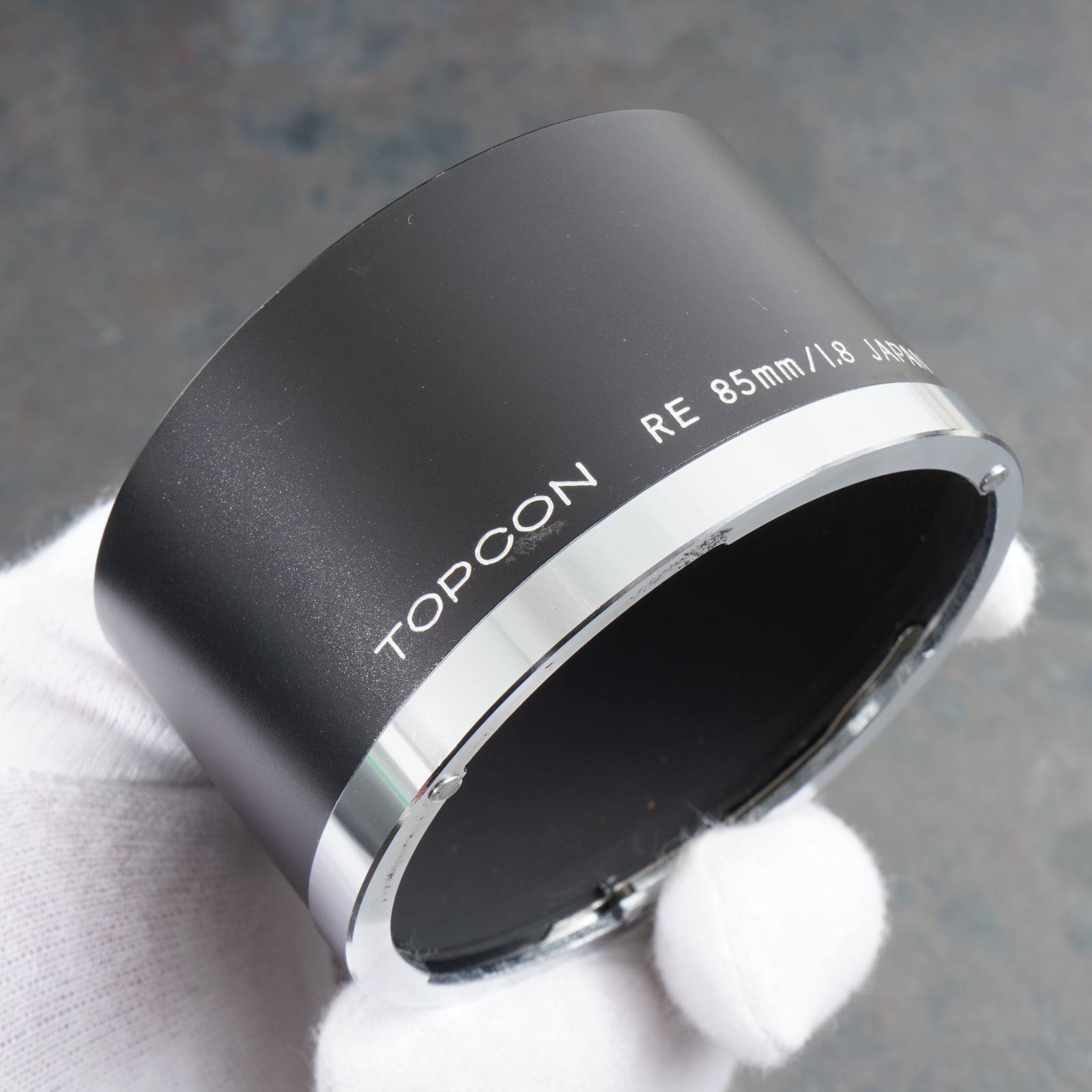 :[VERY RARE] TOPCON Genuine Metal Lens Hood for RE 85mm f/1.8 Lens