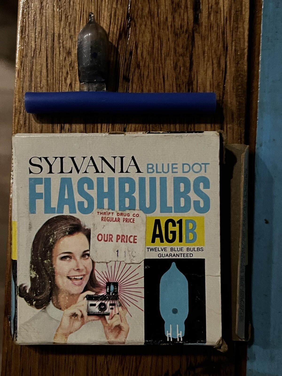 Vintage Sylvania Flashbulbs Blue Dot # AG1B 1 Bulb in Original Box