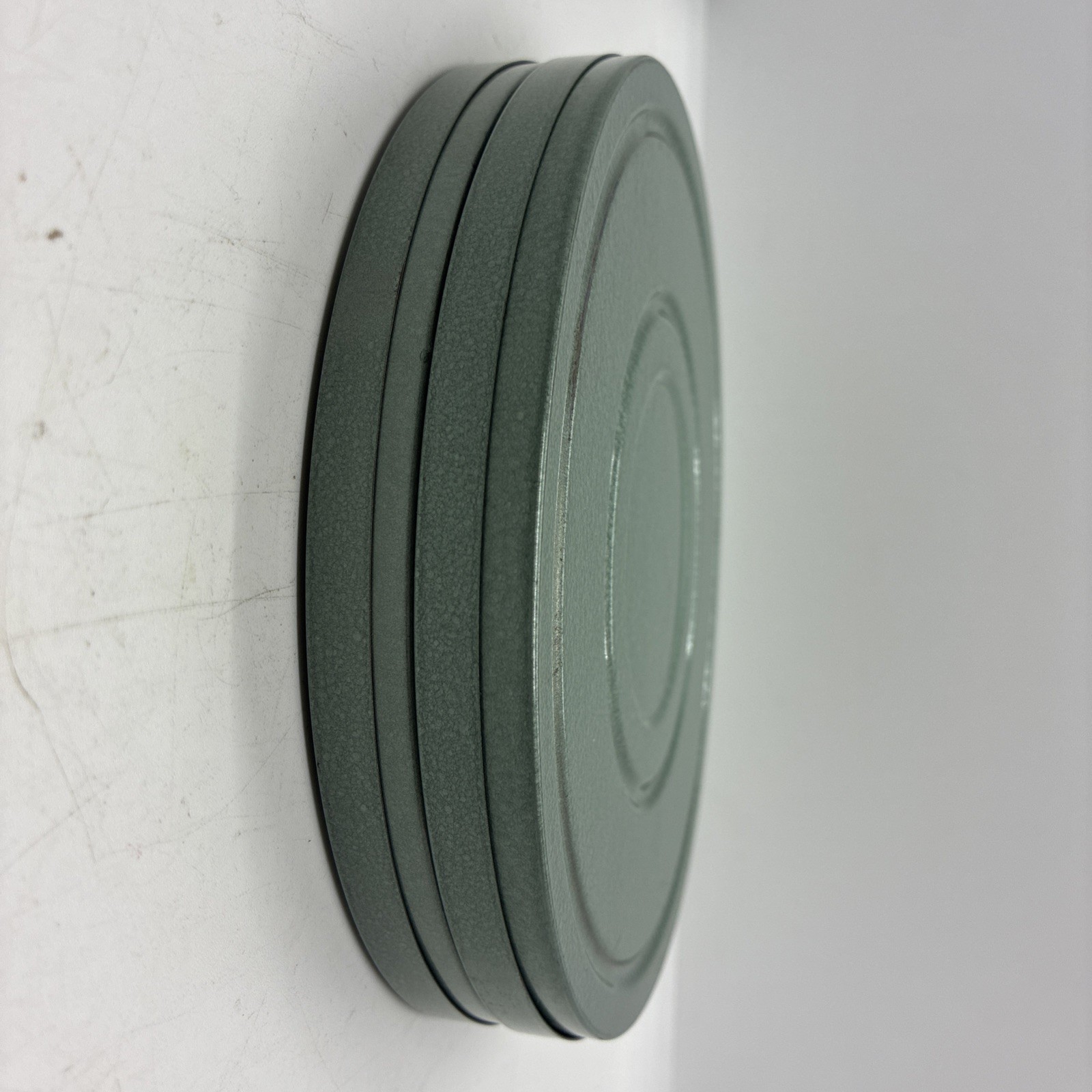 Vtg Lot Of 2 Metal Canisters & 1 Reel 7″ Super 8 8mm Green