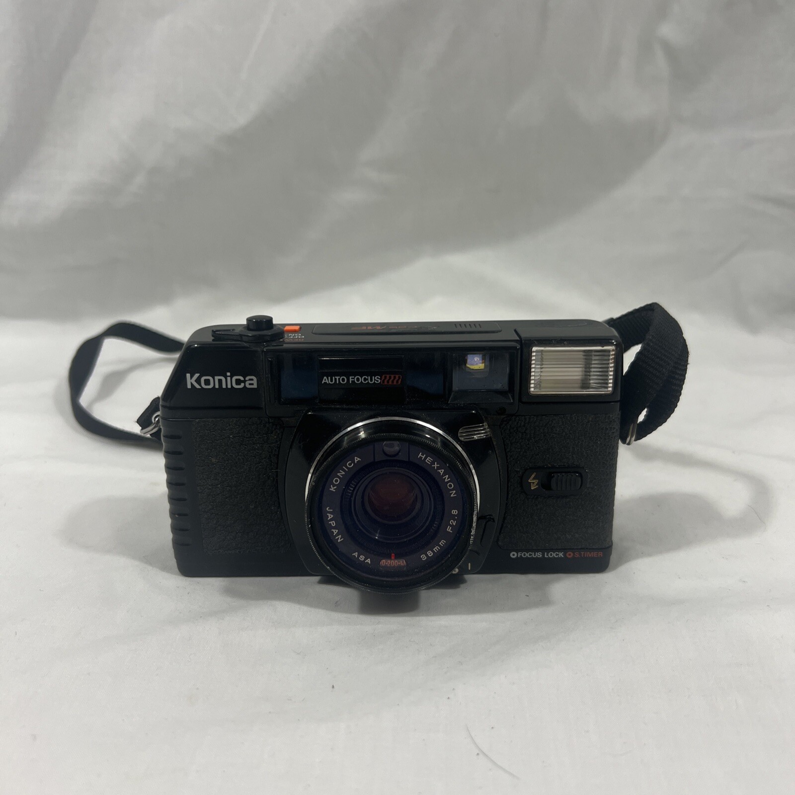 KONICA C35-MF VINTAGE Parts Only CAMERA MADE IN JAPAN WITH 38MM HEXANON LENS