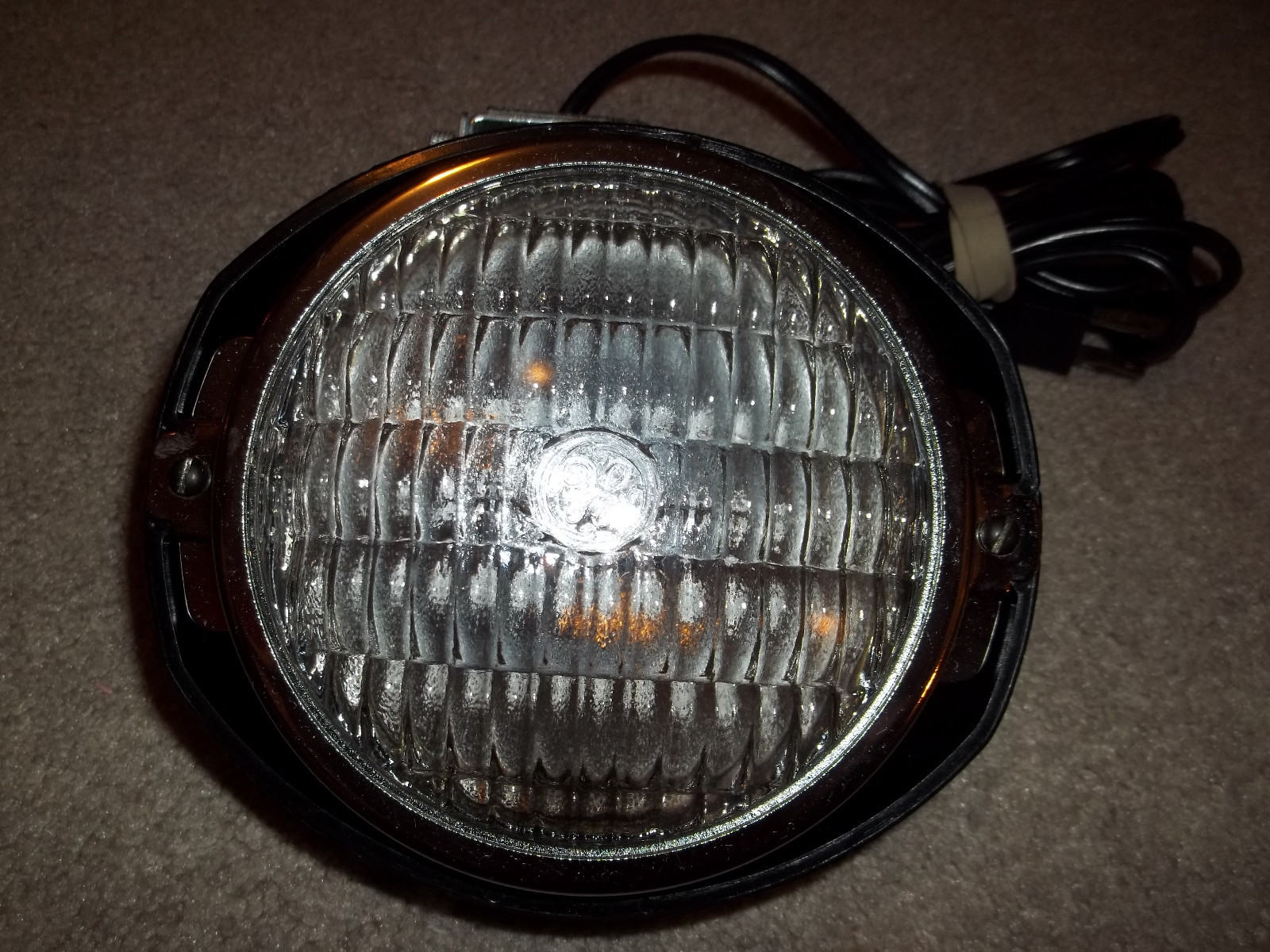 Goldcrest Super 8 Sealed Beam Movie Light 650 Watts model 910 W/ Box