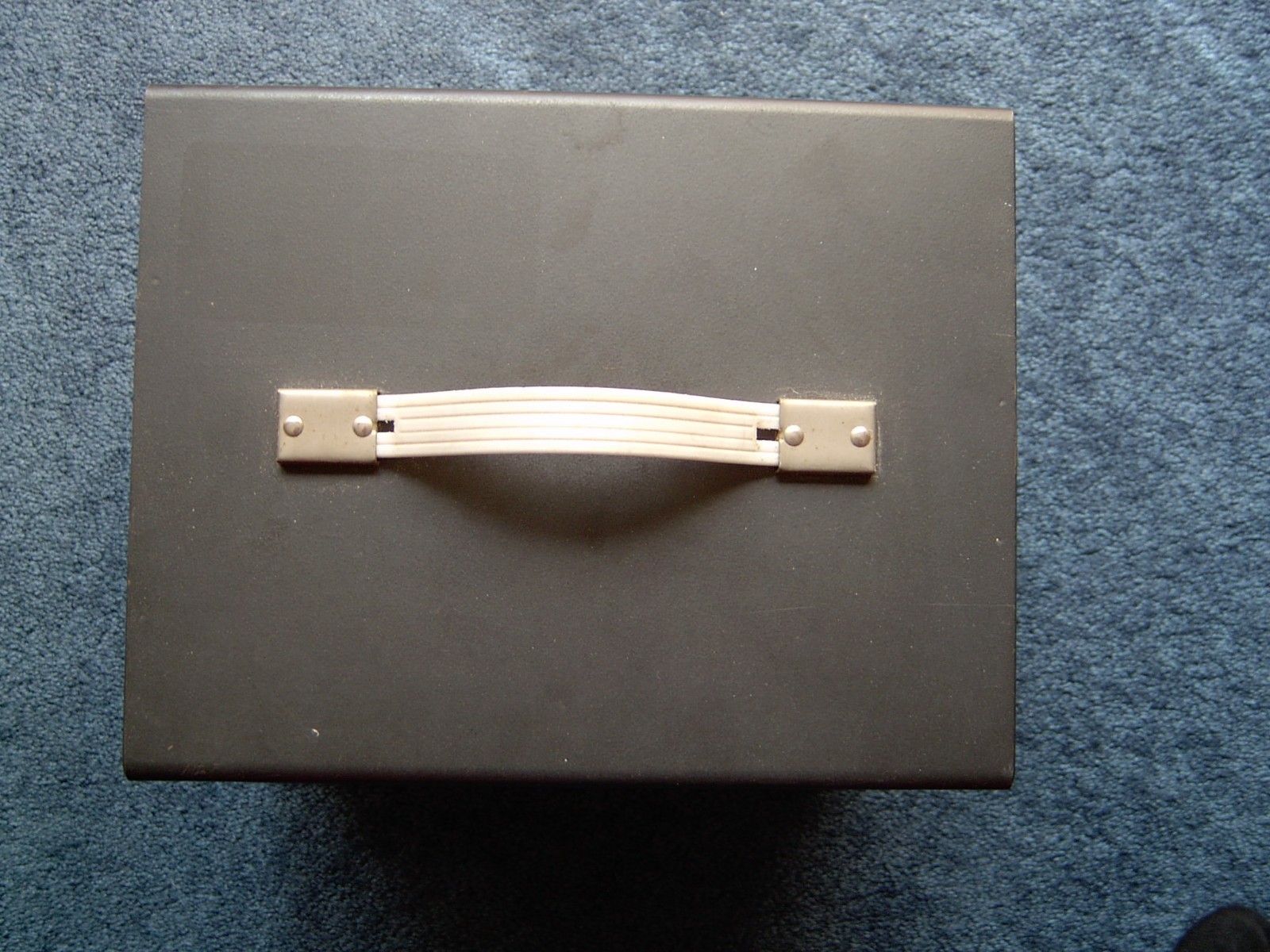 Vintage Wards 8mm Movie Film Storage Case with 12 Reel Film Canisters