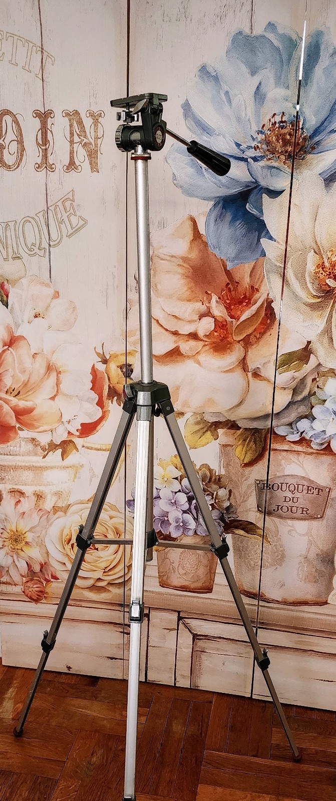 RARE Vintage Hollywood Tripod ACME-LITE (Japan) | Red Dial | Crank Lift | Studio