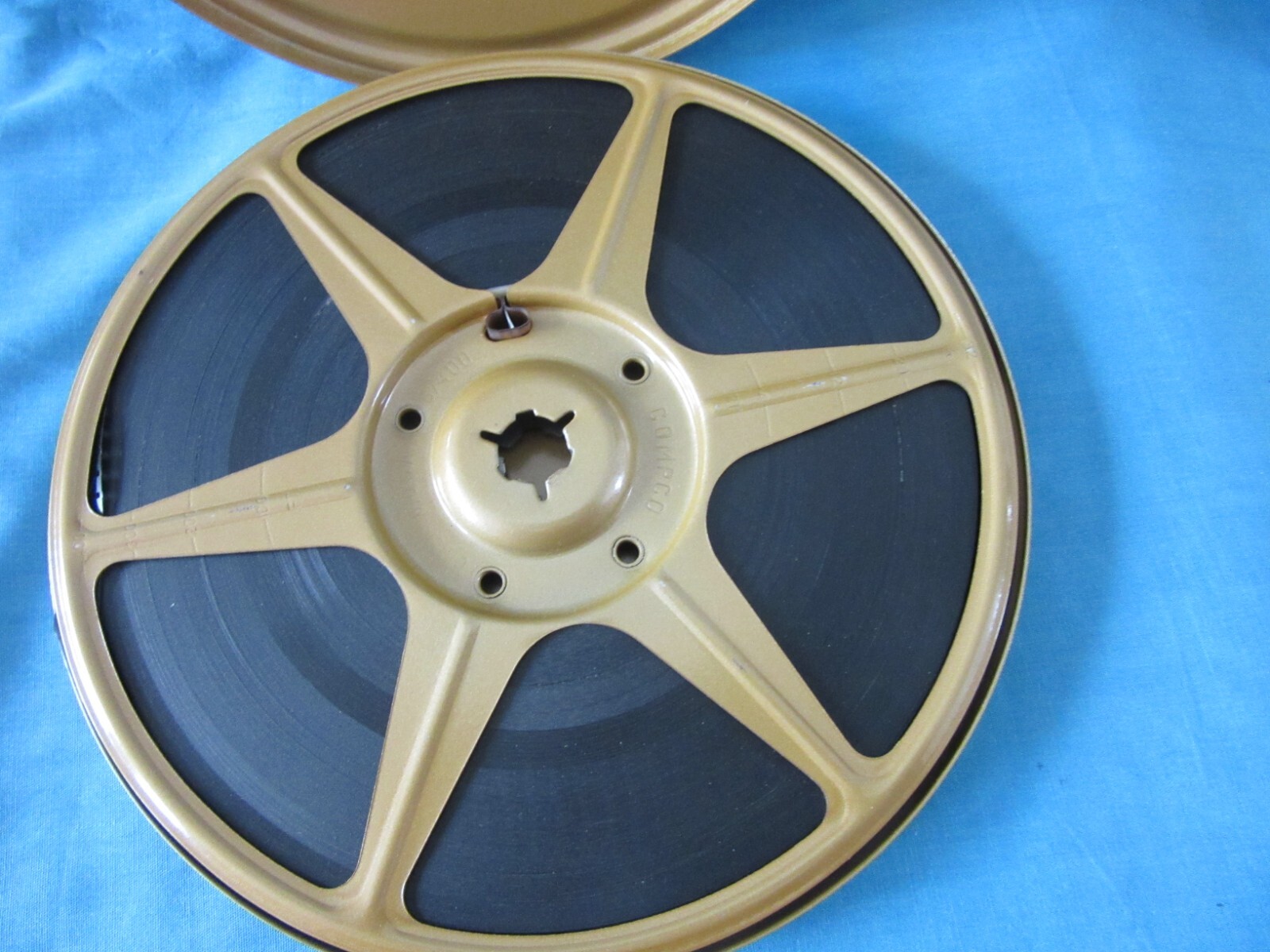 Metal Super 8mm 400ft (7in) Movie Film Reel w/Home Movie in Can — COMPCO USA