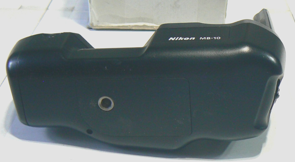 Nikon MB-10 Multi Power Battery Pack Grip for Nikon F90X / N90S – Made in Japan