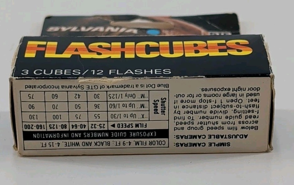 VINTAGE Sylvania Blue Dot Flash Cubes 3 Pack 12 Flashes – Camera Flashcubes NOS