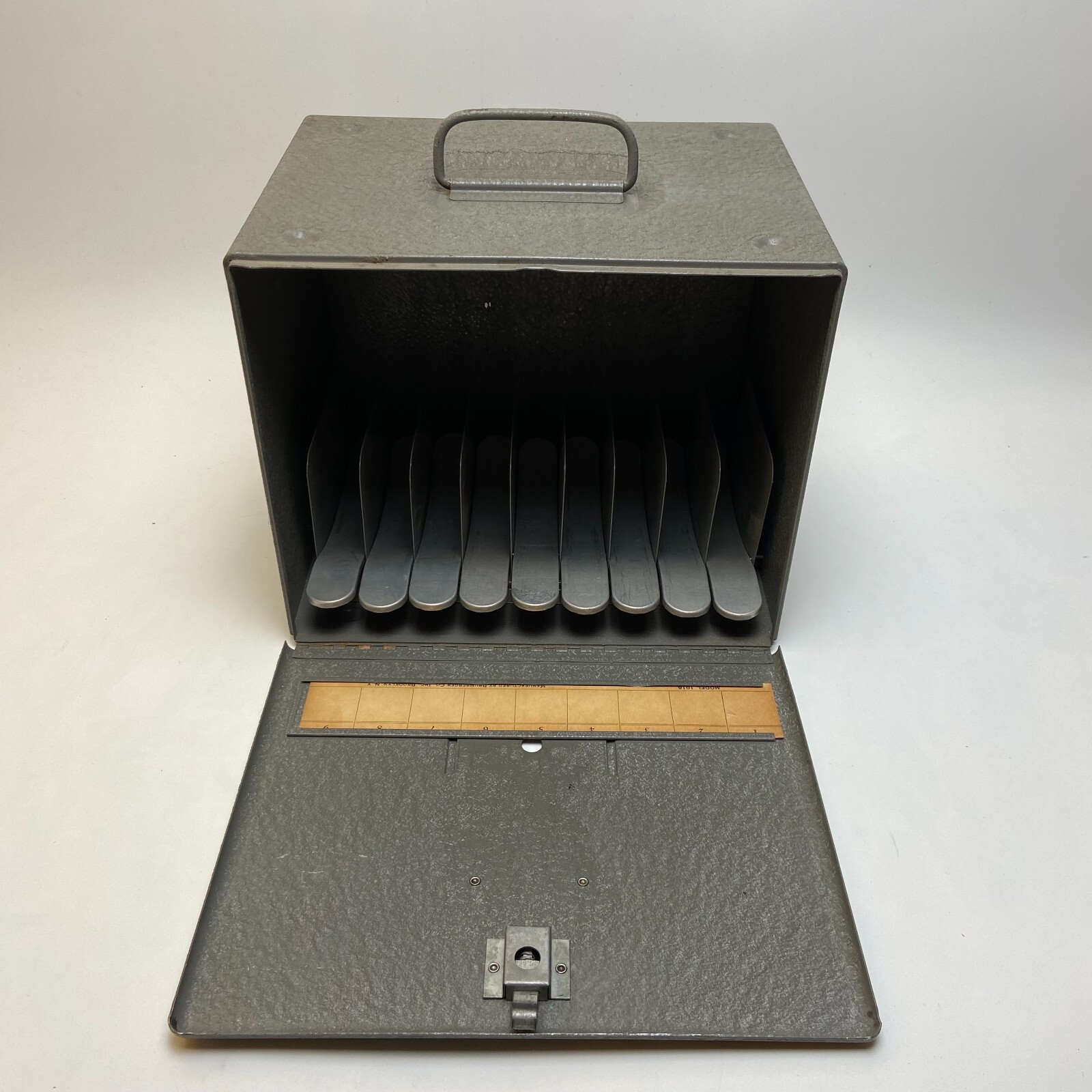 Vintage Brumberger Metal 8mm Film Chest Carrying Case Made in USA Brooklyn NY