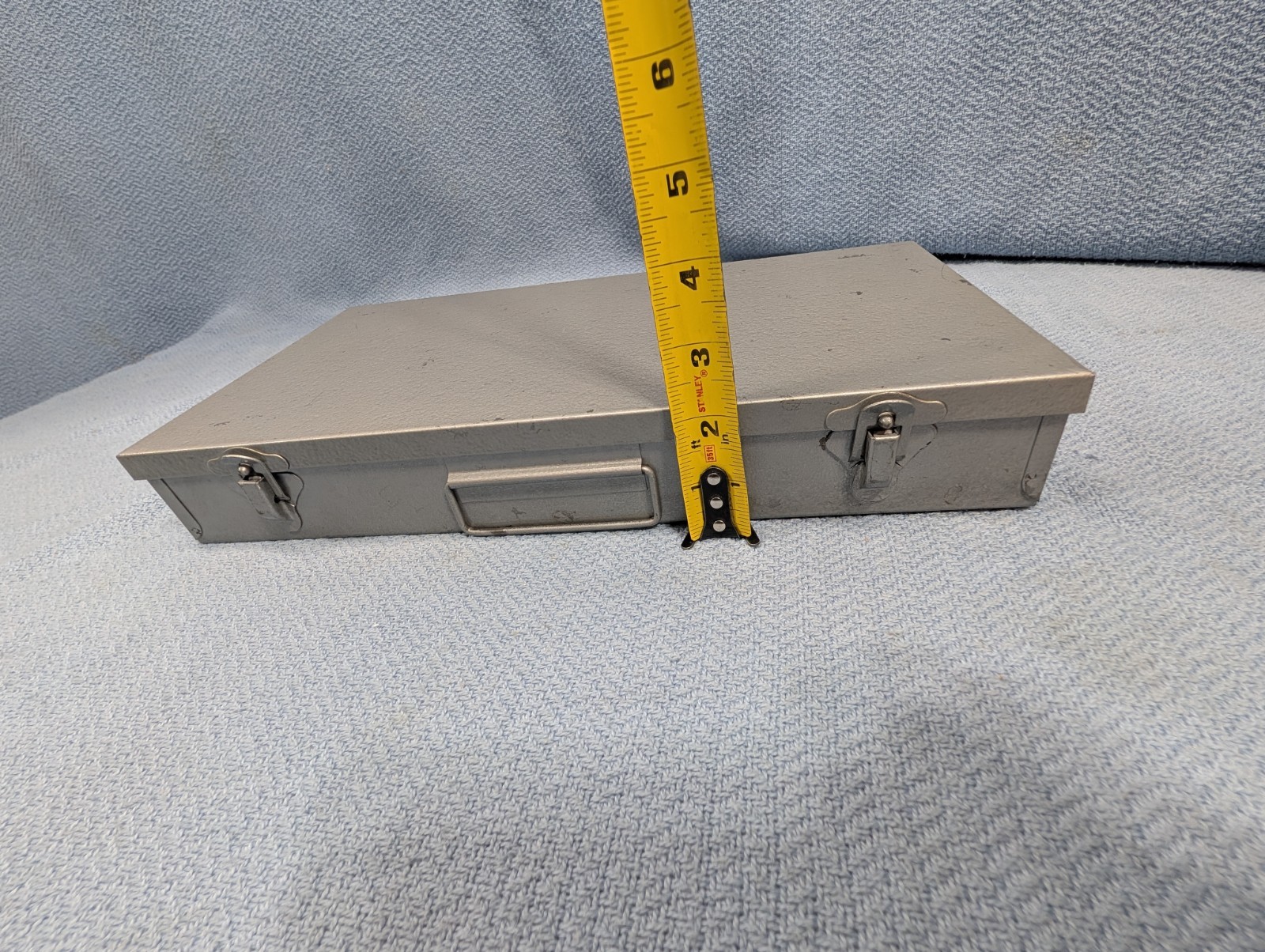 Vintage Metal Photo Slide Storage Box Case Holds 150 35mm Slides or Coins