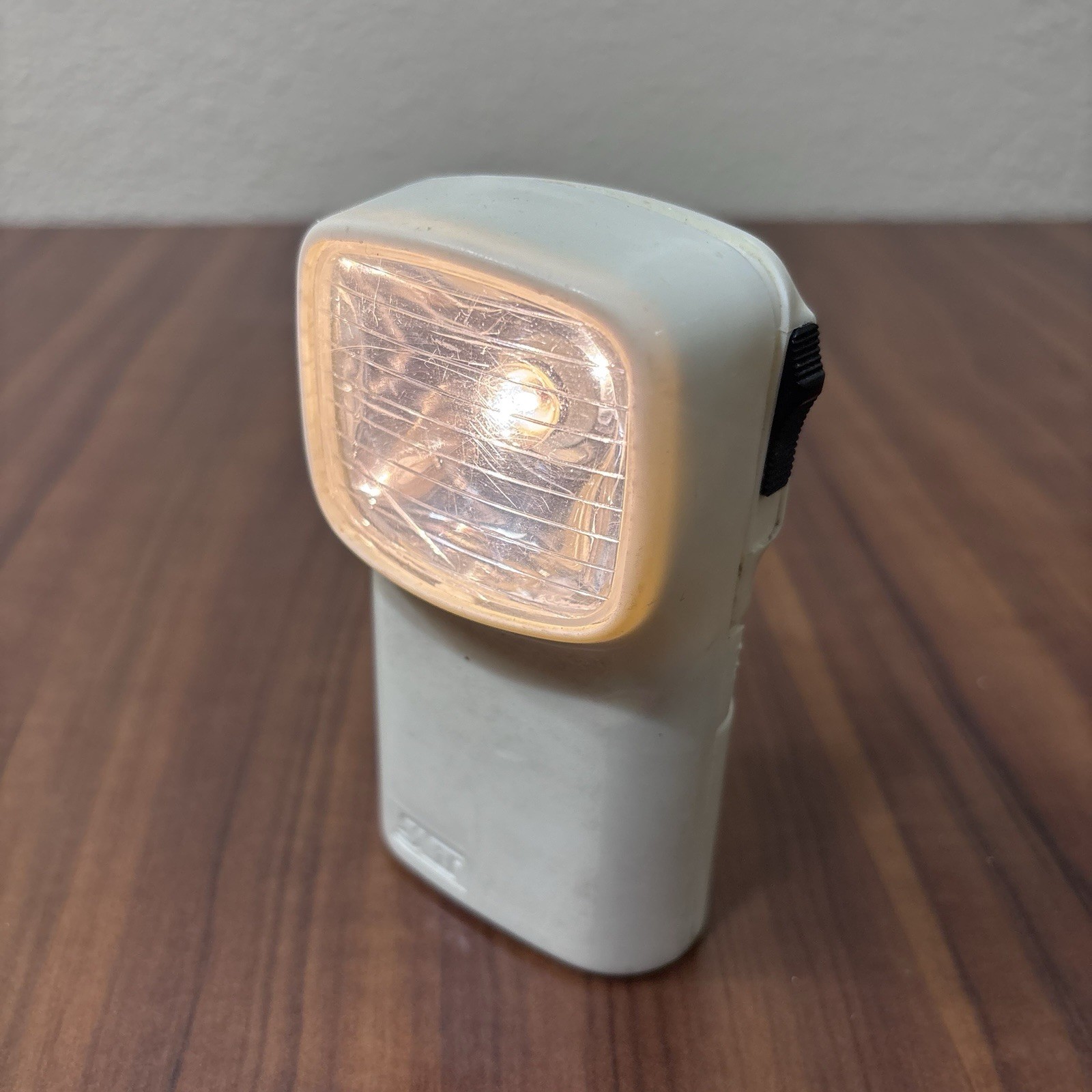Vintage SAFT Portable Photography Light Made In France