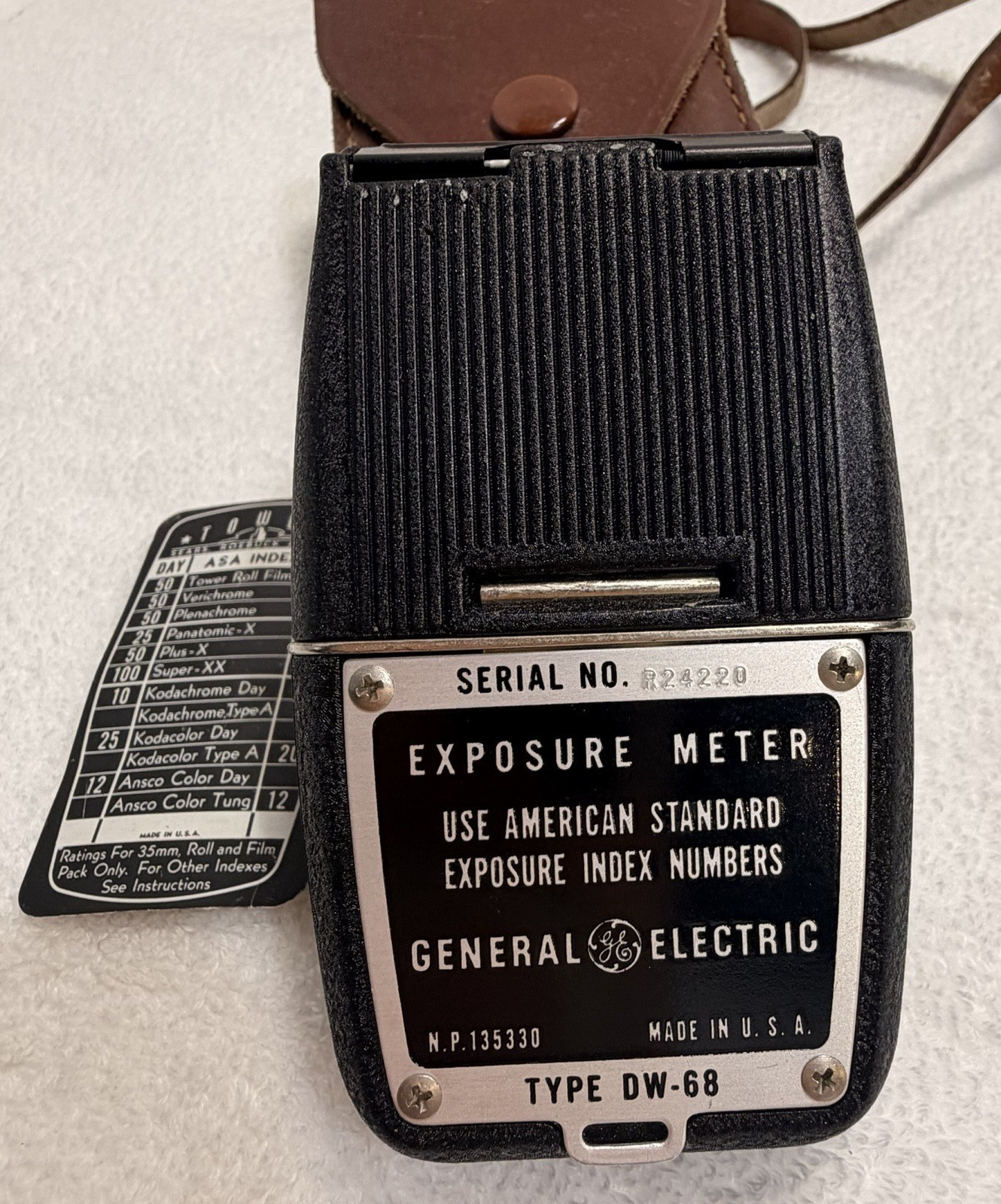 Vintage General Electric Exposure/Light Meter DW-68 With Case tested working