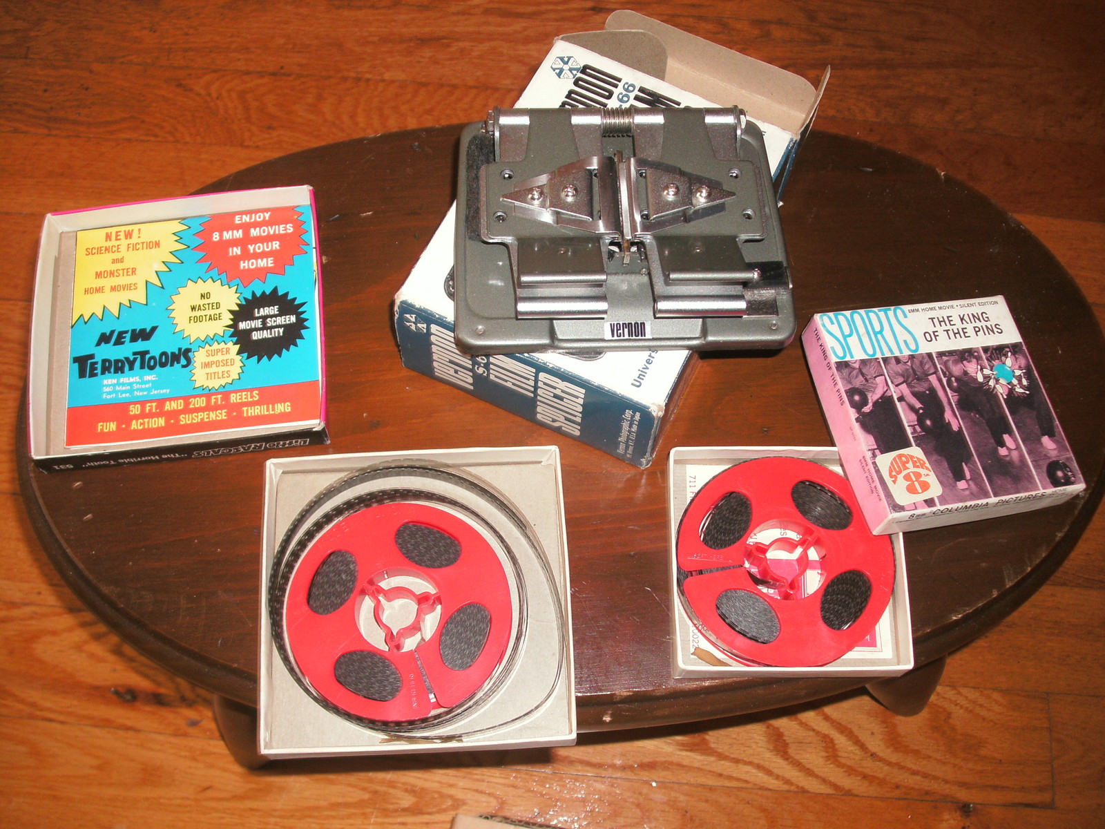 Vinage Vernon S-66 Film Splicer in Original Box! Plus 2 movies(1Little Rascals)