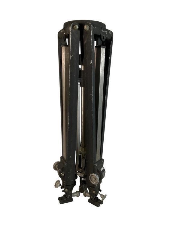 ITE MT-1 INNOVATIVE TELEVISION EQUIPMENT HEAVY-DUTY PROFESSIONAL TRIPOD