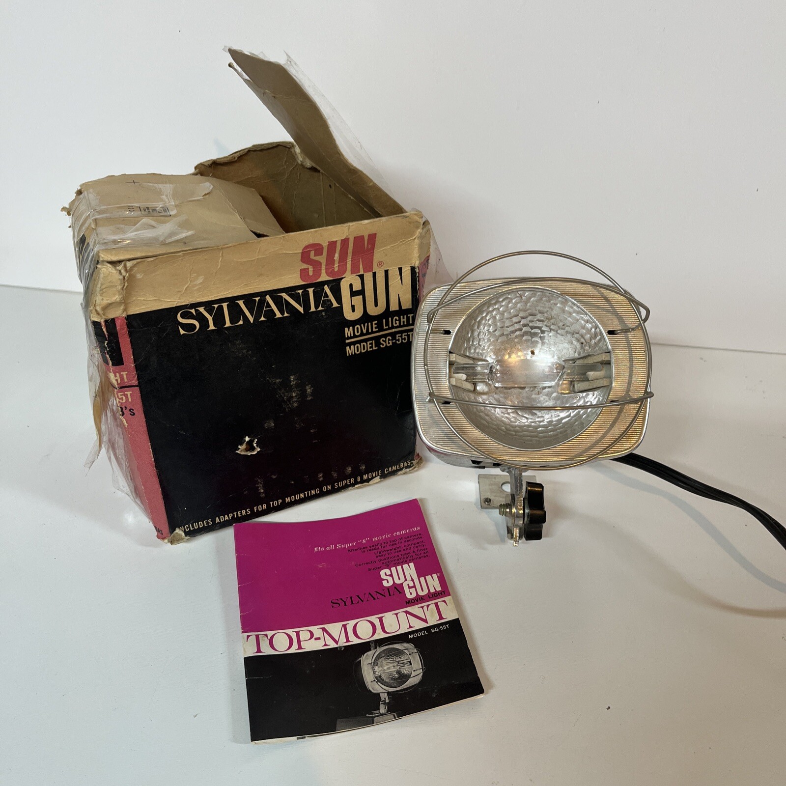 Vintage Sylvania Sun Gun Light Model SG-55T Top Mount For Super 8 Camera Tested
