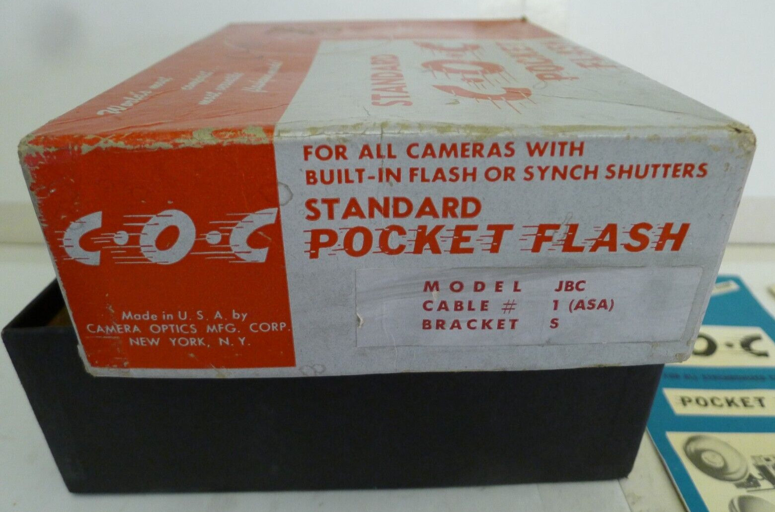 C.O.C. Standard Pocket Flash kit Model JBC with Box & Manual – Vintage