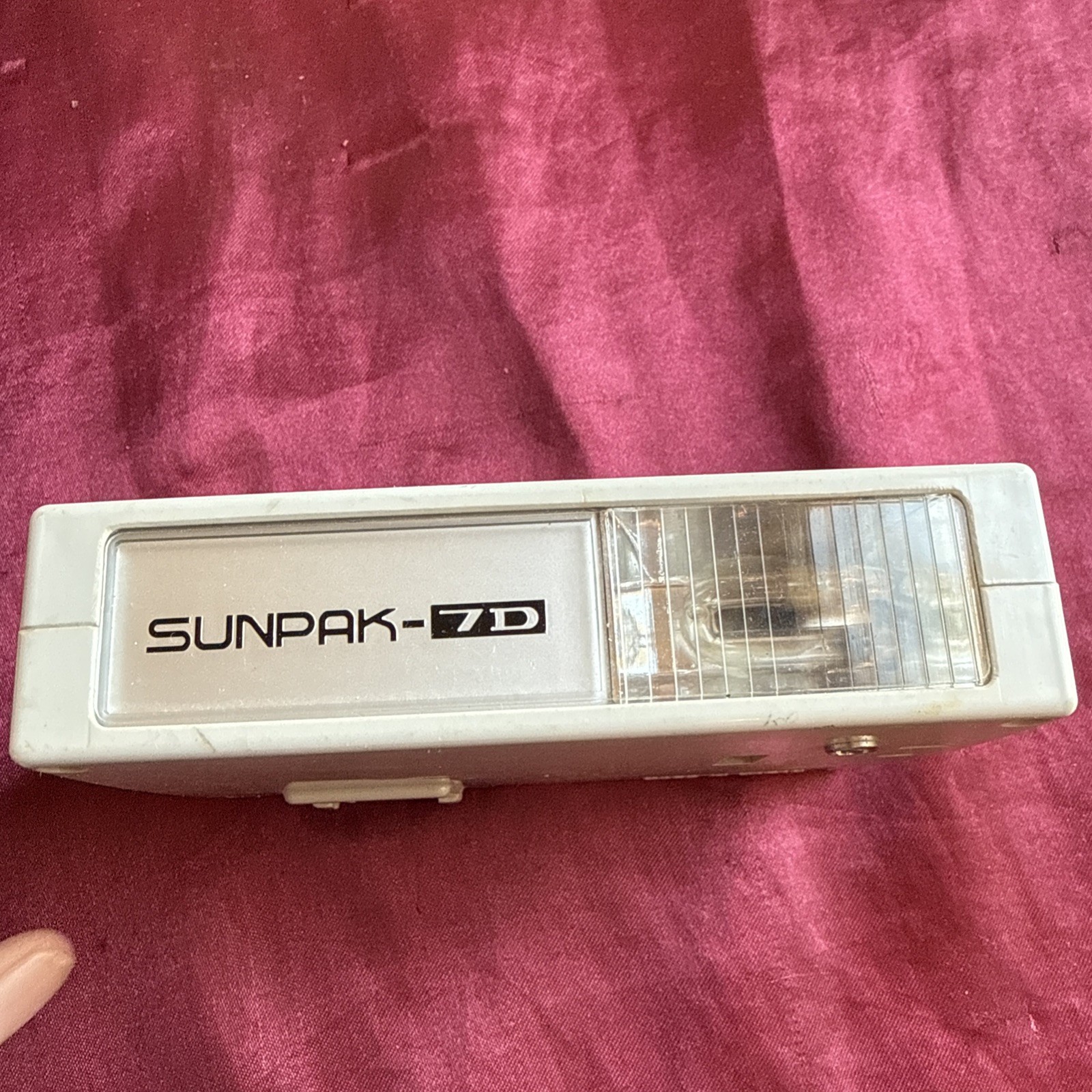Sunpak 7D Transistorised Electronic Camera Flash Made in Japan – Untested AS IS