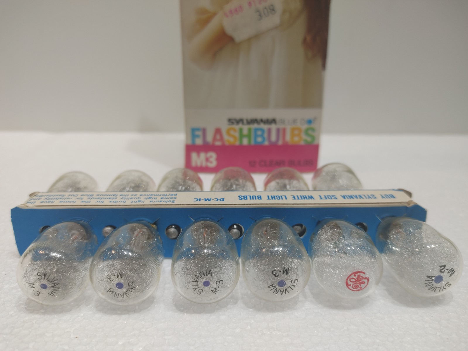 NOS ~ Lot of 2 ~ Vintage SYLVANIA Blue Dot M3 Flashbulbs ~ 12 Bulbs/Box