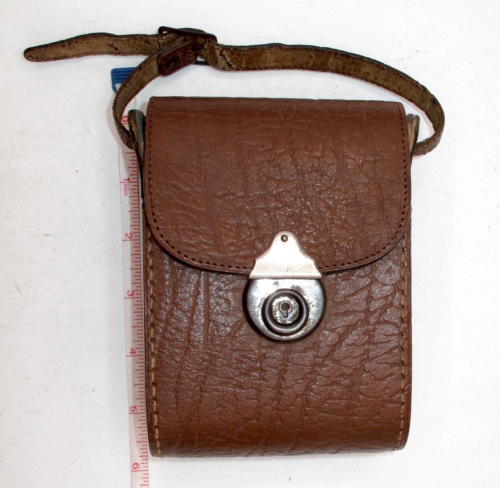 *VINTAGE* BROWN HARD CASE 6″x 4″ x 2″ WITH STRAP-BLUE INTERIOR-WORKING CLASP