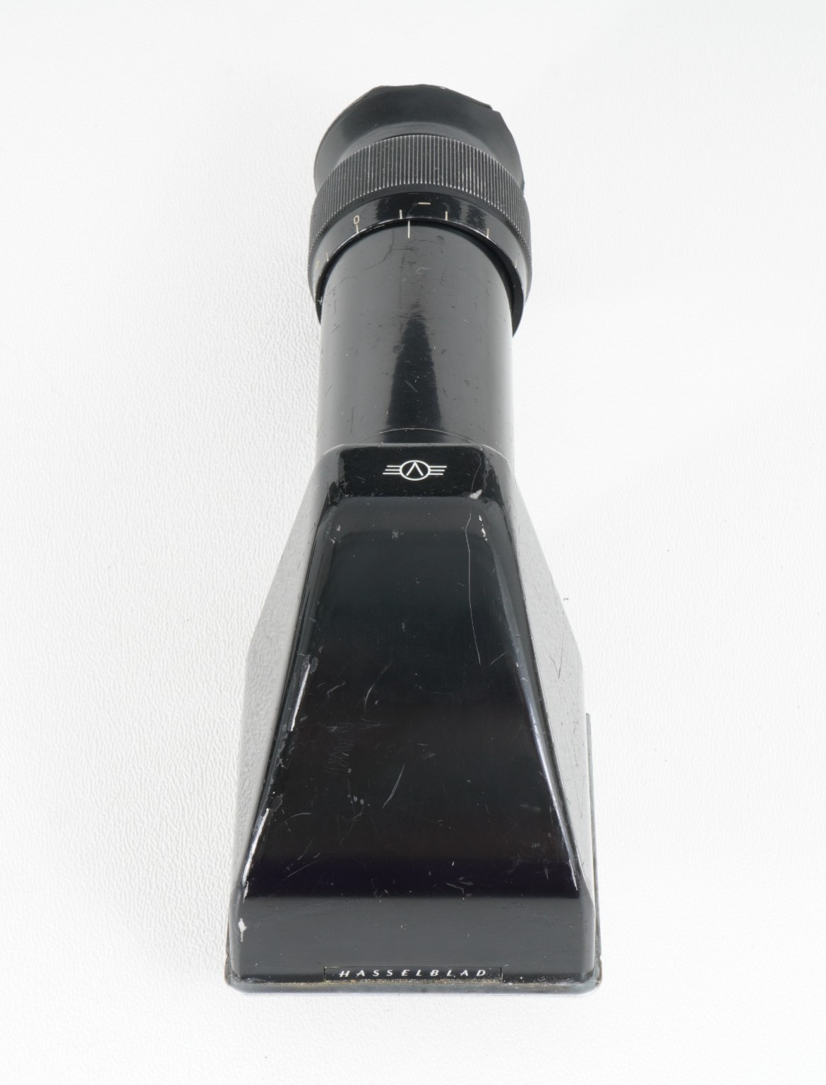 – HASSELBLAD HC-3 70 PRISM VIEWFINDER FOR A70 FILM BACK