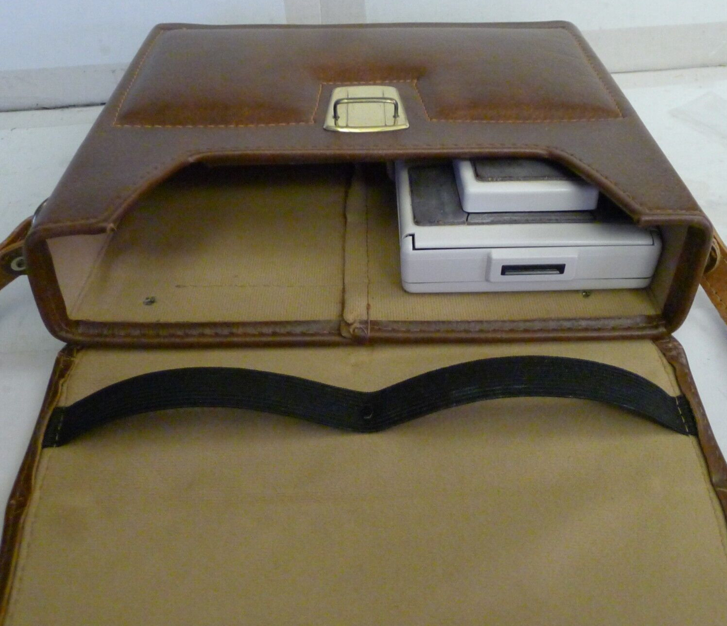 Camera Compartment Case for Polaroid Folding SX-70 Tan Camera & Accessories P72