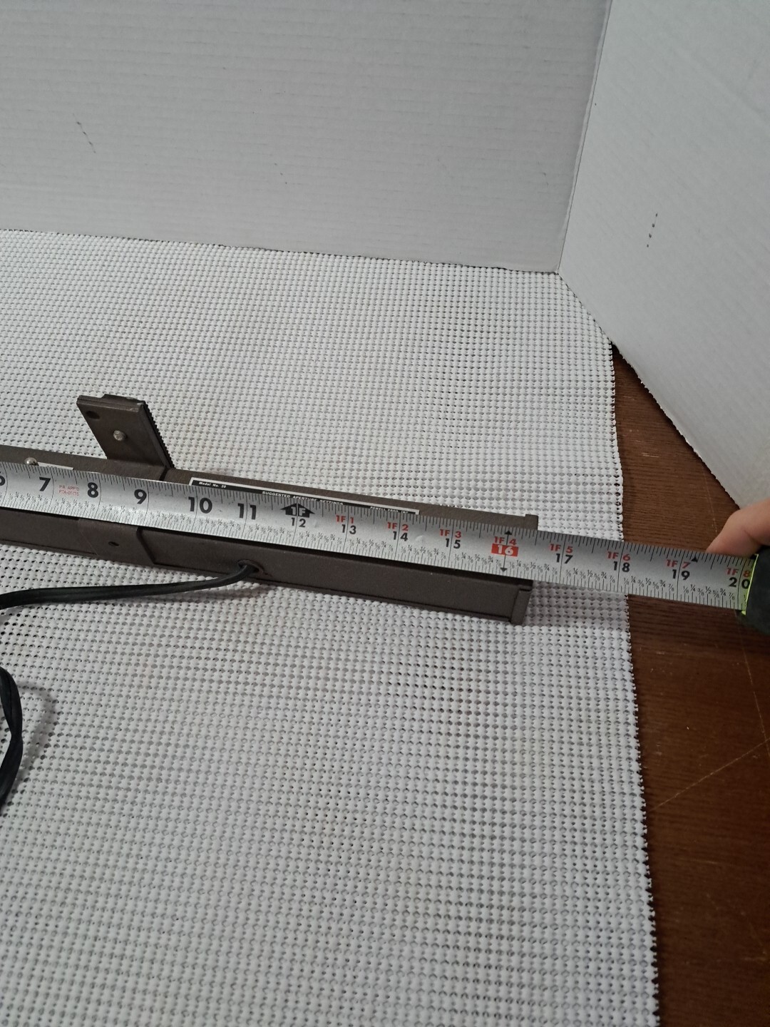 Vintage Powell Products Powerlite Jr. Model 20 Tripod Mountable Light Bar