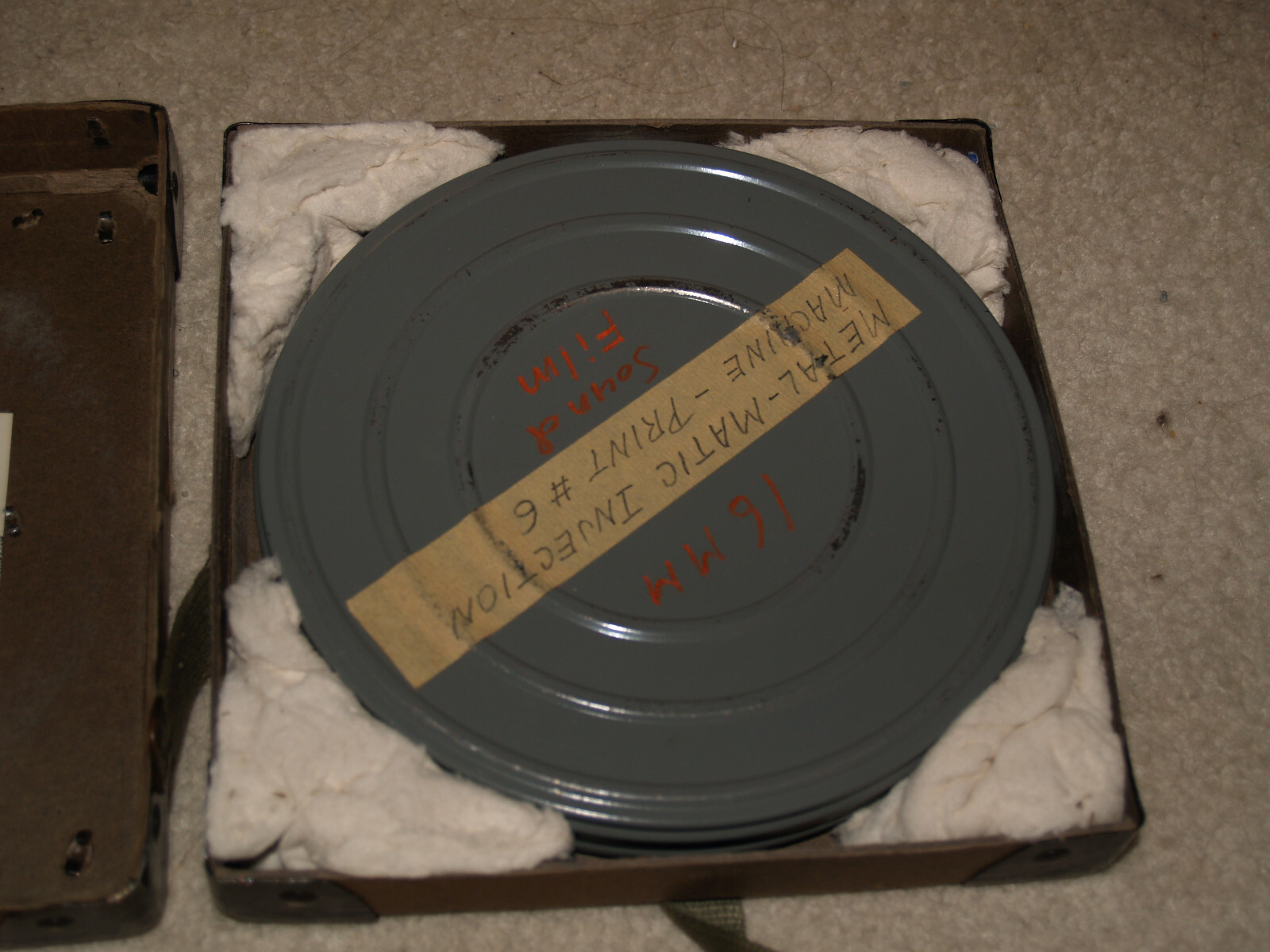 VINTAGE Film Reel Canister Case Shipping Box Mailer 8″ X 8″ X 1″ + reel canister
