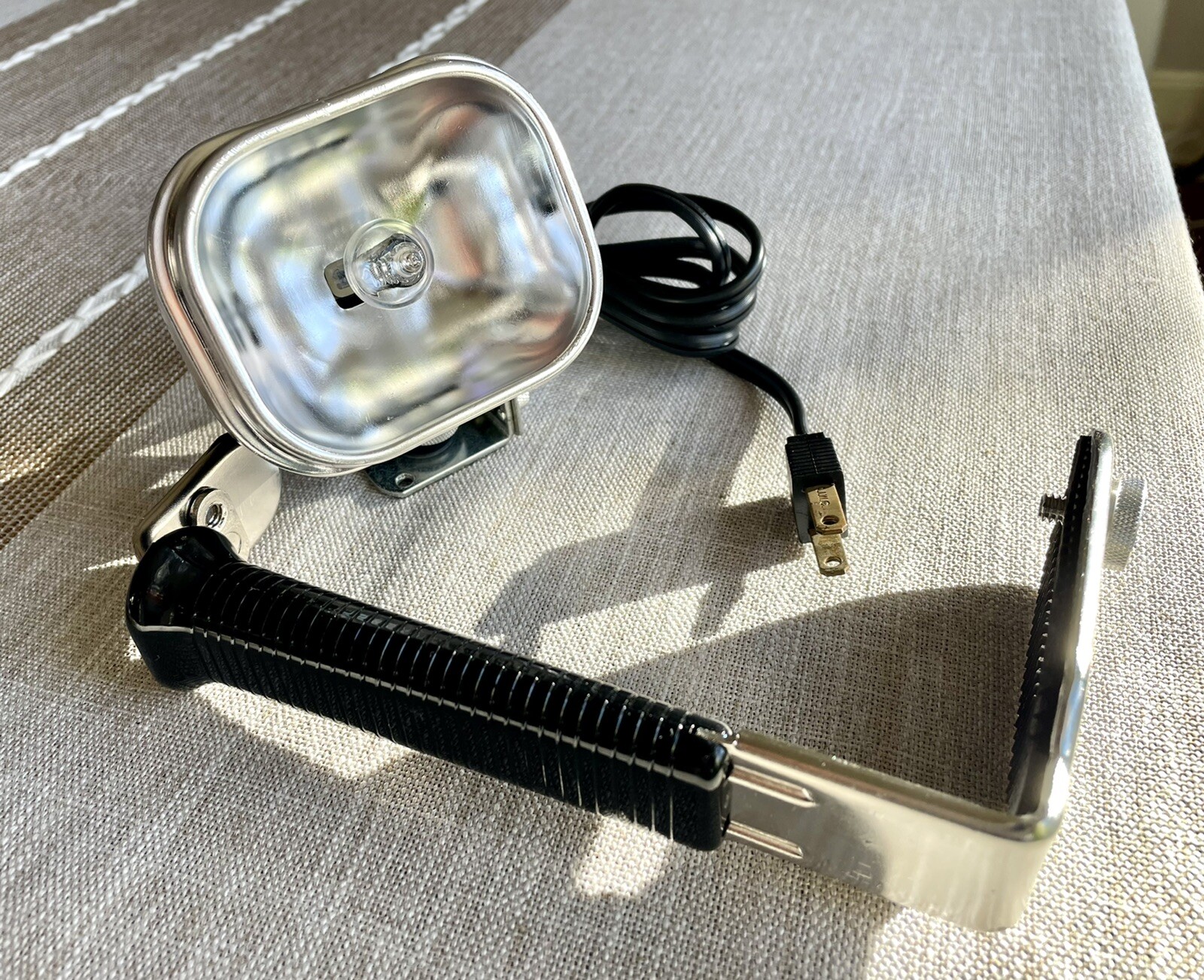 Vintage 1960s Cameralite Acme-Lite Movie Camera Light Super 8 Orig Bulb WORKS!
