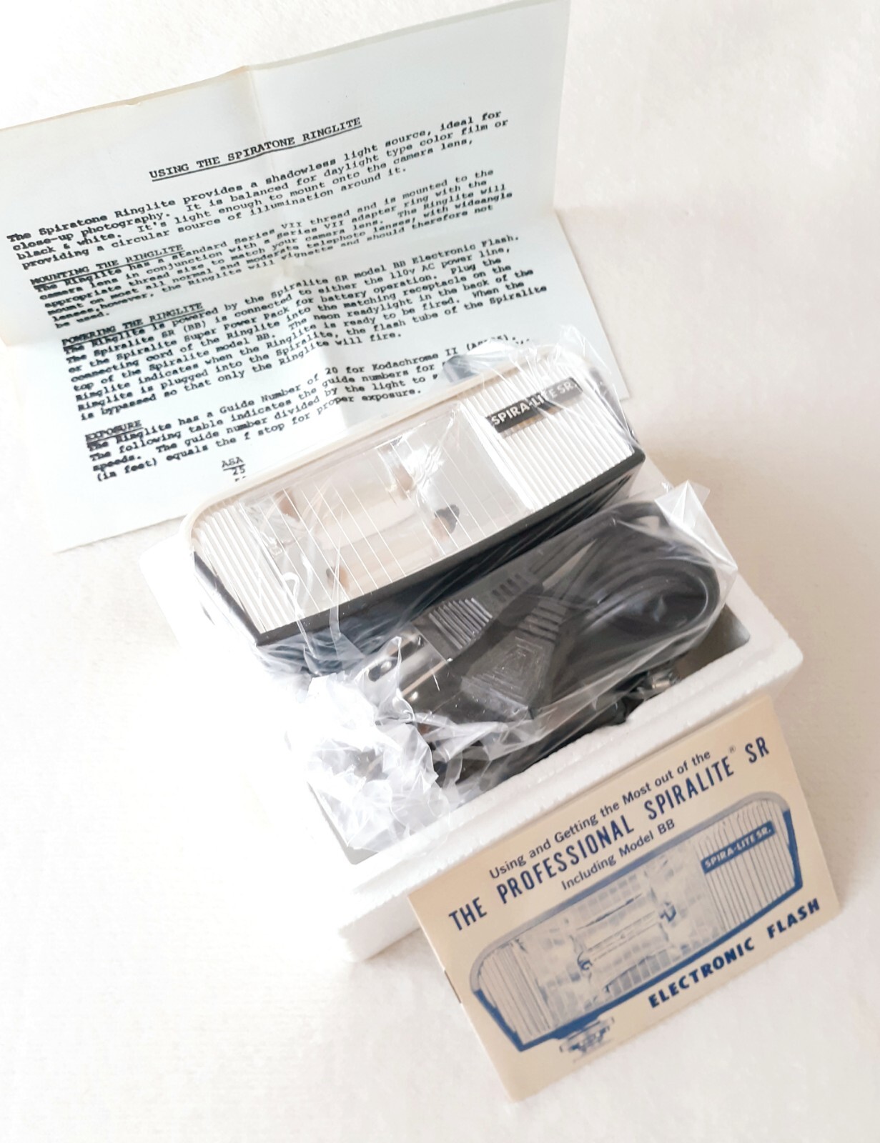 Lot- Spiratone Vario Dupliscope III 518042 & Spiralite SR Elec. Flash AC ~ NOS