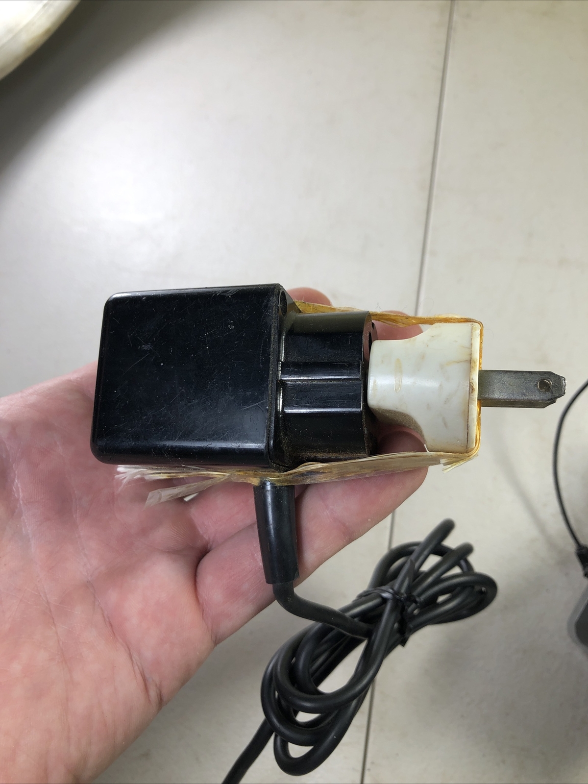 Vintage Metz Mecablitz 185 Flash W/ Original Power Cord & Adapter