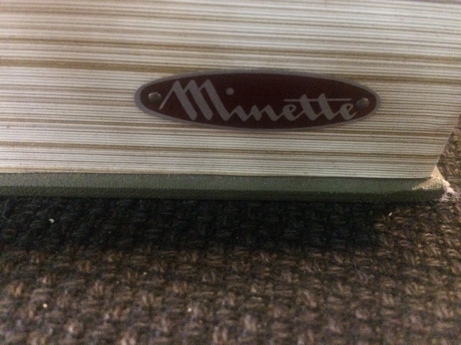 Minette Product Slide projector Book holder storage. 150 Slides Viewing Screen
