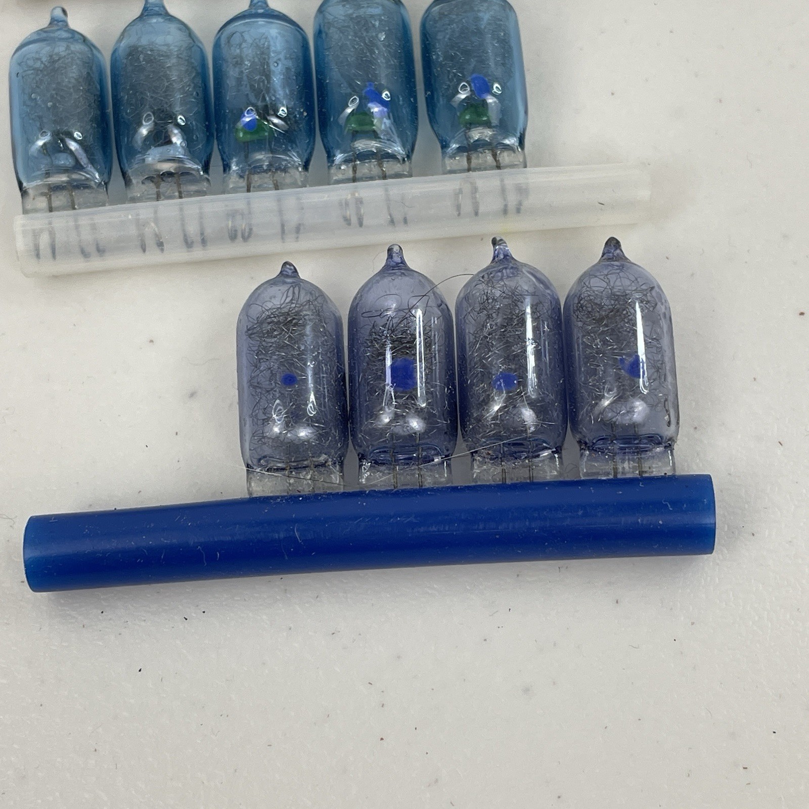 9 Sylvania Blue Dot Flash Bulbs AG1B In Original Box Vintage