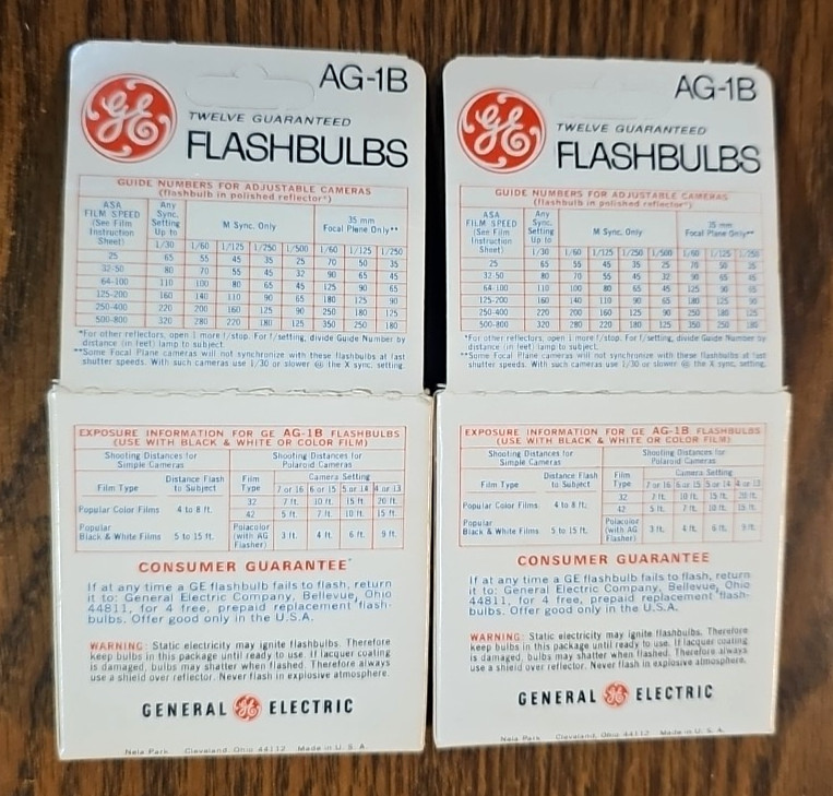 24 Vtg General Electric AG-1B Flash Bulbs 2 Boxes of 12 New Old Stock Open Box