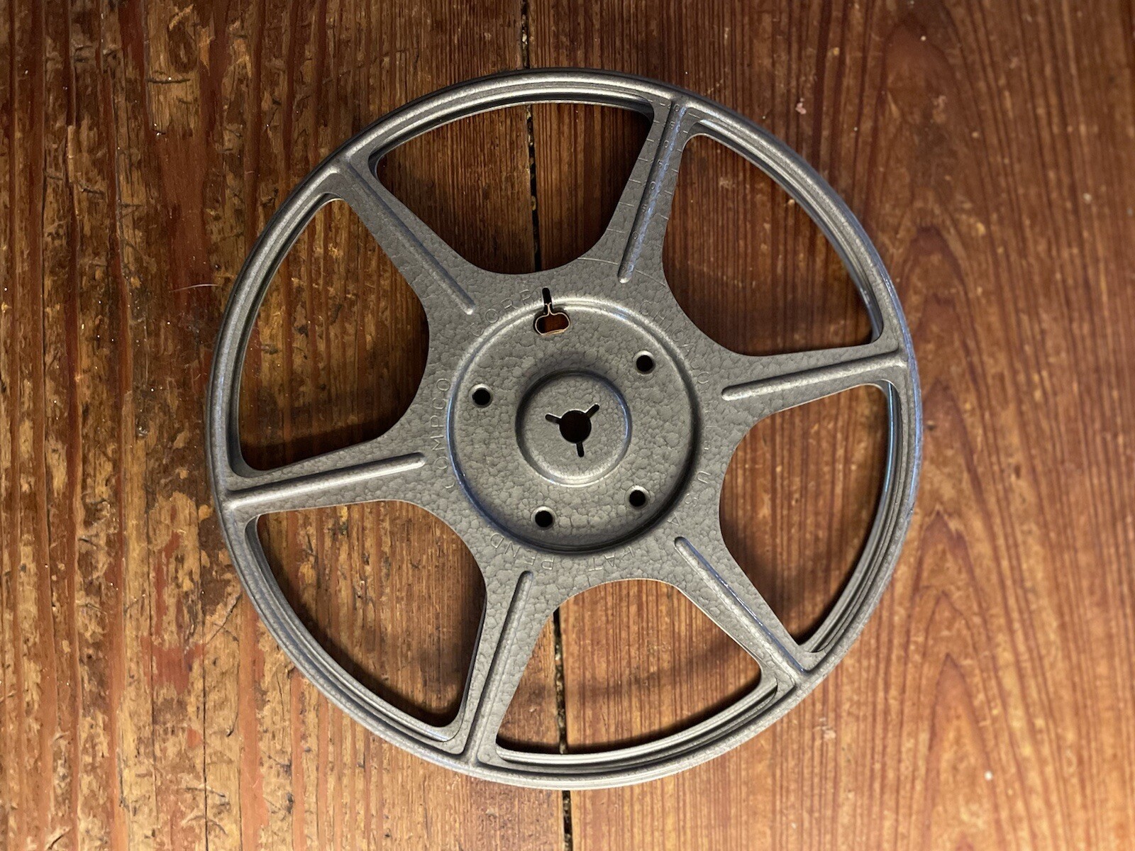 Vintage Compco Chicago 400 Ft 8MM Motion Picture Film Canister and Empty 7” Reel
