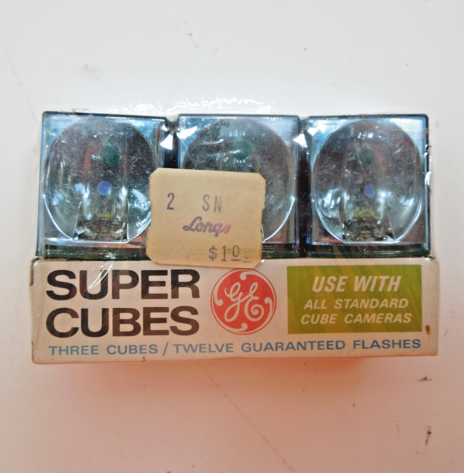 GENERAL ELECTRIC GE SUPER CUBES – MISP – VINTAGE FLASH PHOTOGRAPHY