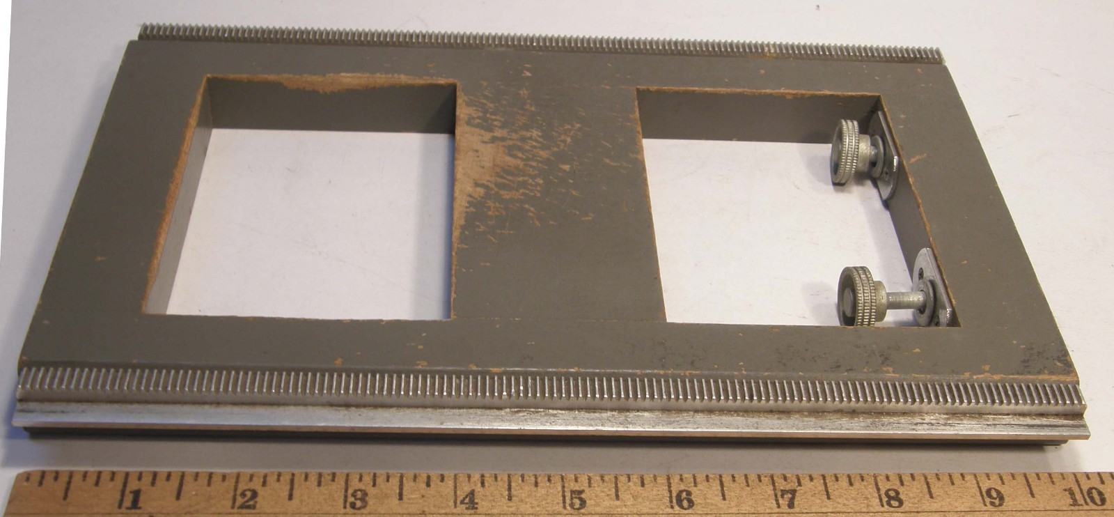 VINTAGE WOOD FOCUSING RAIL EXTENSION FOR LARGE FORMAT CAMERA GRAY PAINT 10″ X 6″