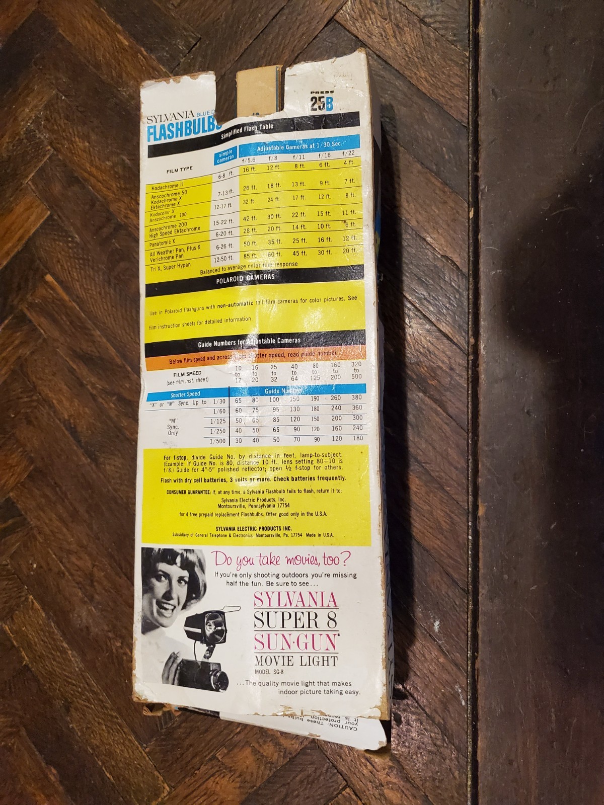 11 Vintage Sylvania Blue Dot Flash Bulbs Press 25B Flashbulbs For Camera