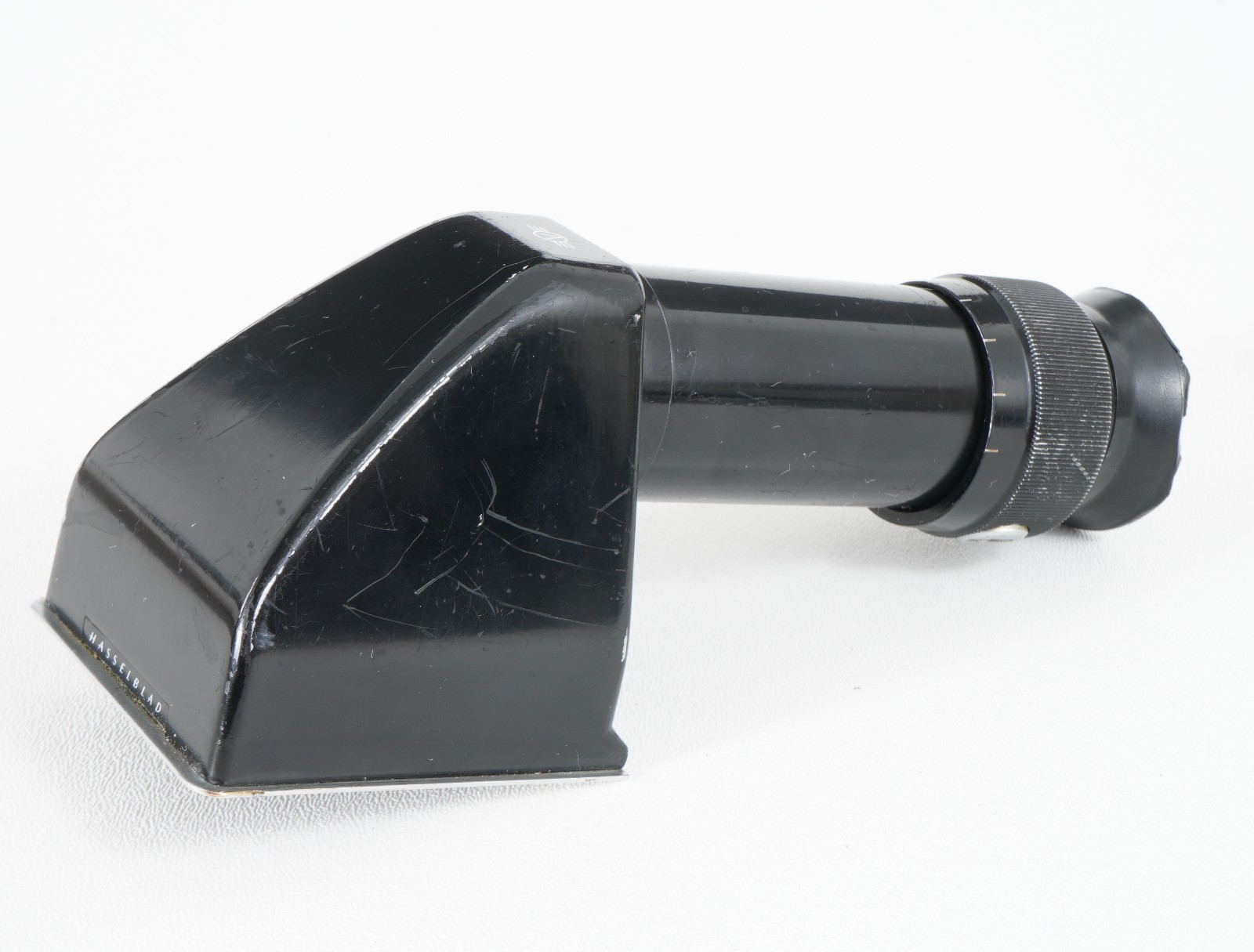 – HASSELBLAD HC-3 70 PRISM VIEWFINDER FOR A70 FILM BACK