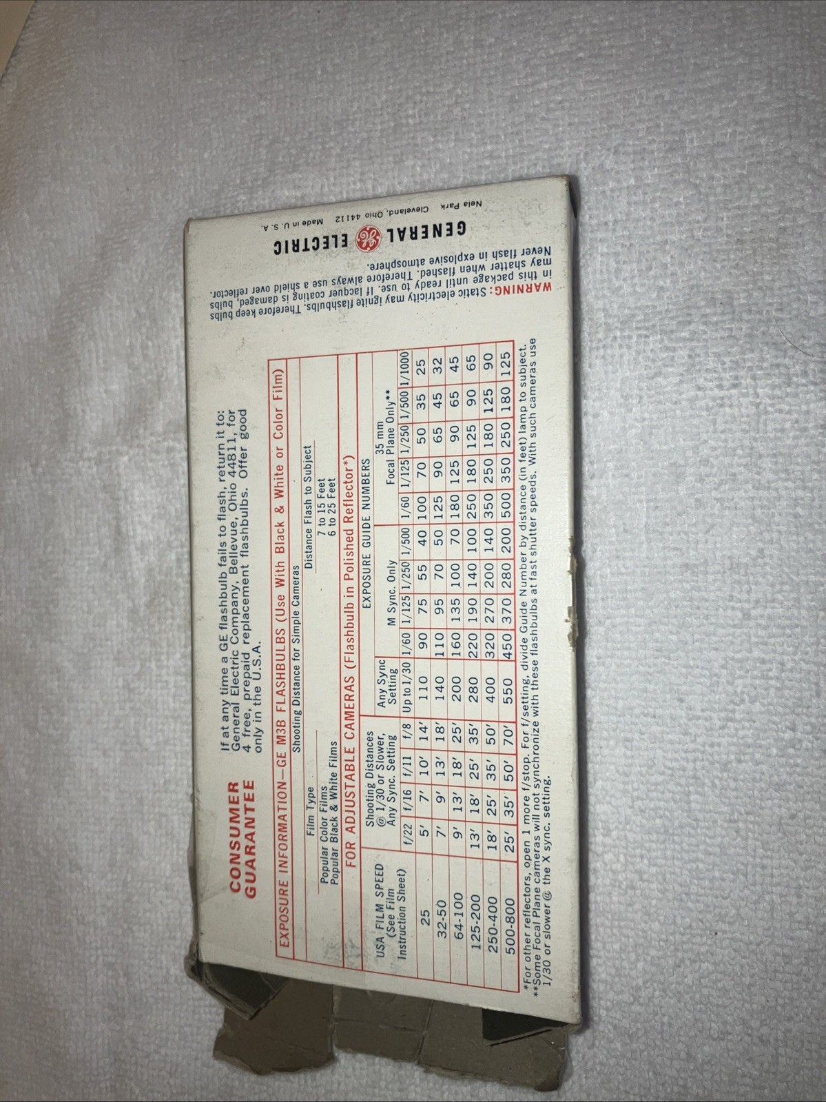 Vintage General Electric GE M3B Blue Camera Flash Bulbs 1 Box 6 Bulbs