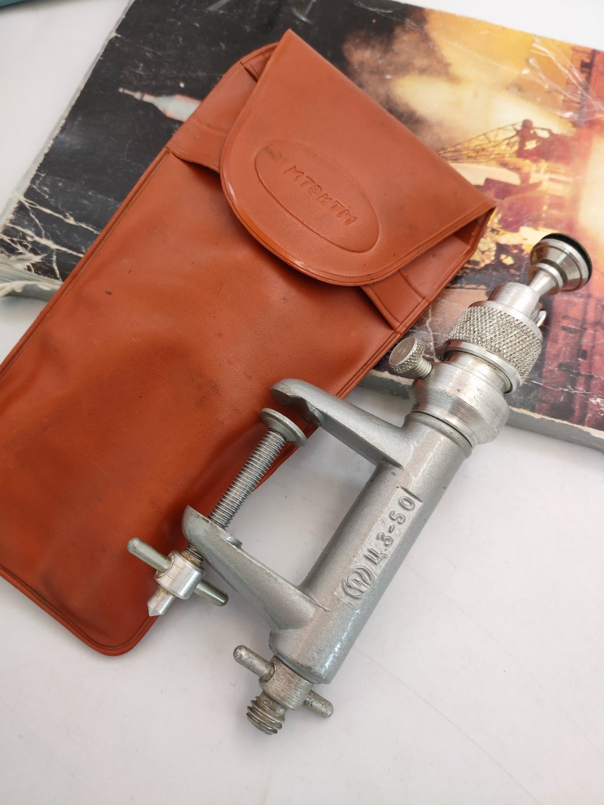 Universal photo tripod with original case 1960е mount