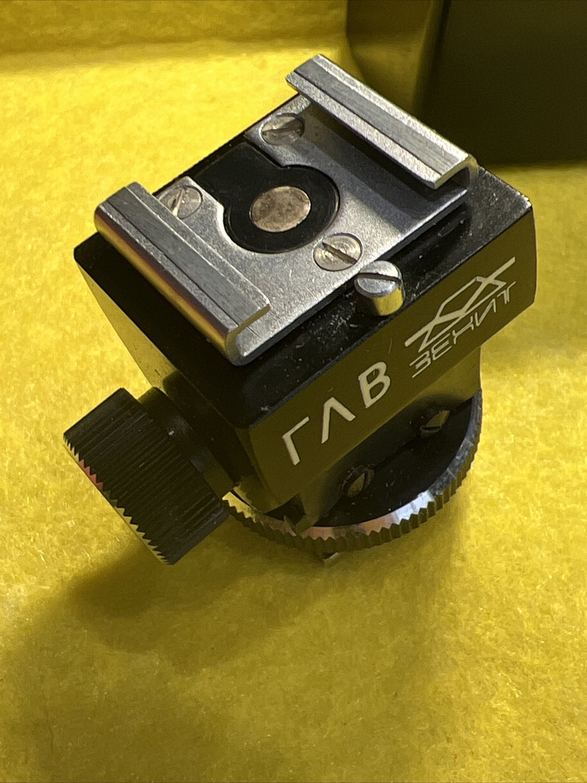 Vintage Soviet USSR Rotate Head for Hot Shoe Flash Accessory GLV KMZ Zenit #0021