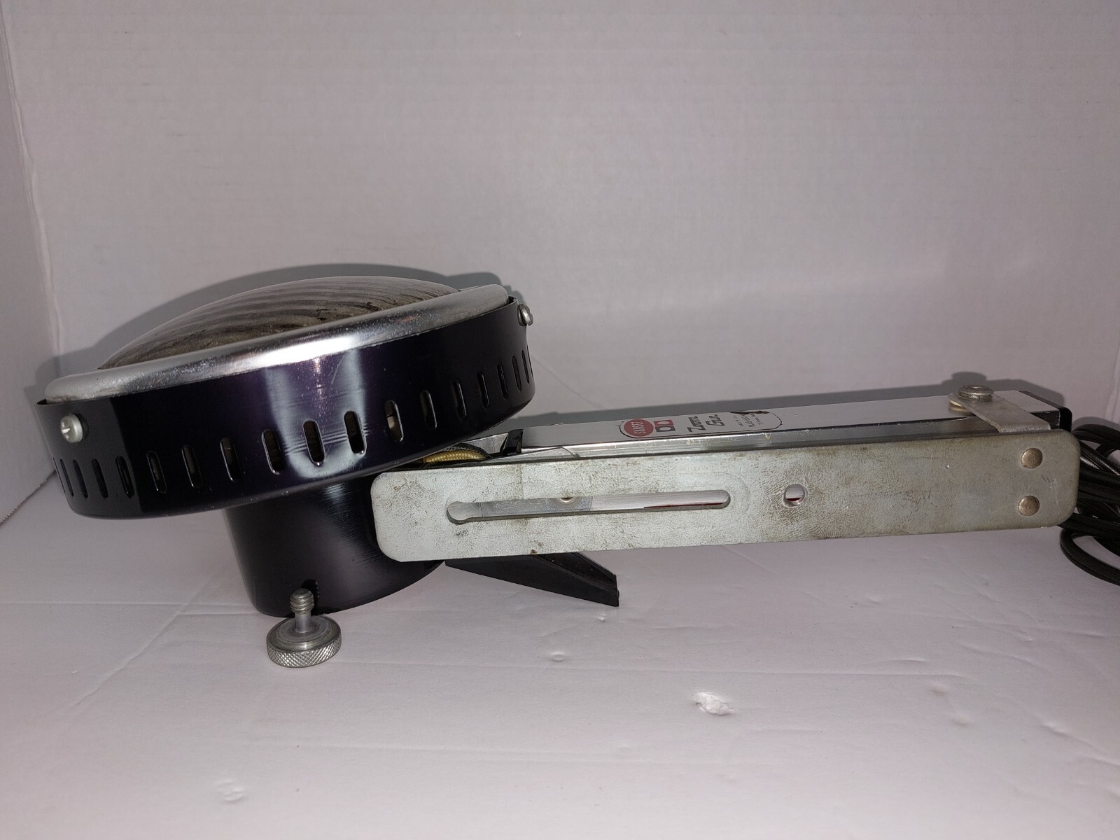 Vintage Sunset Zoom Gun Movie Light Camera Flash 650 Watt Bulb Made in USA