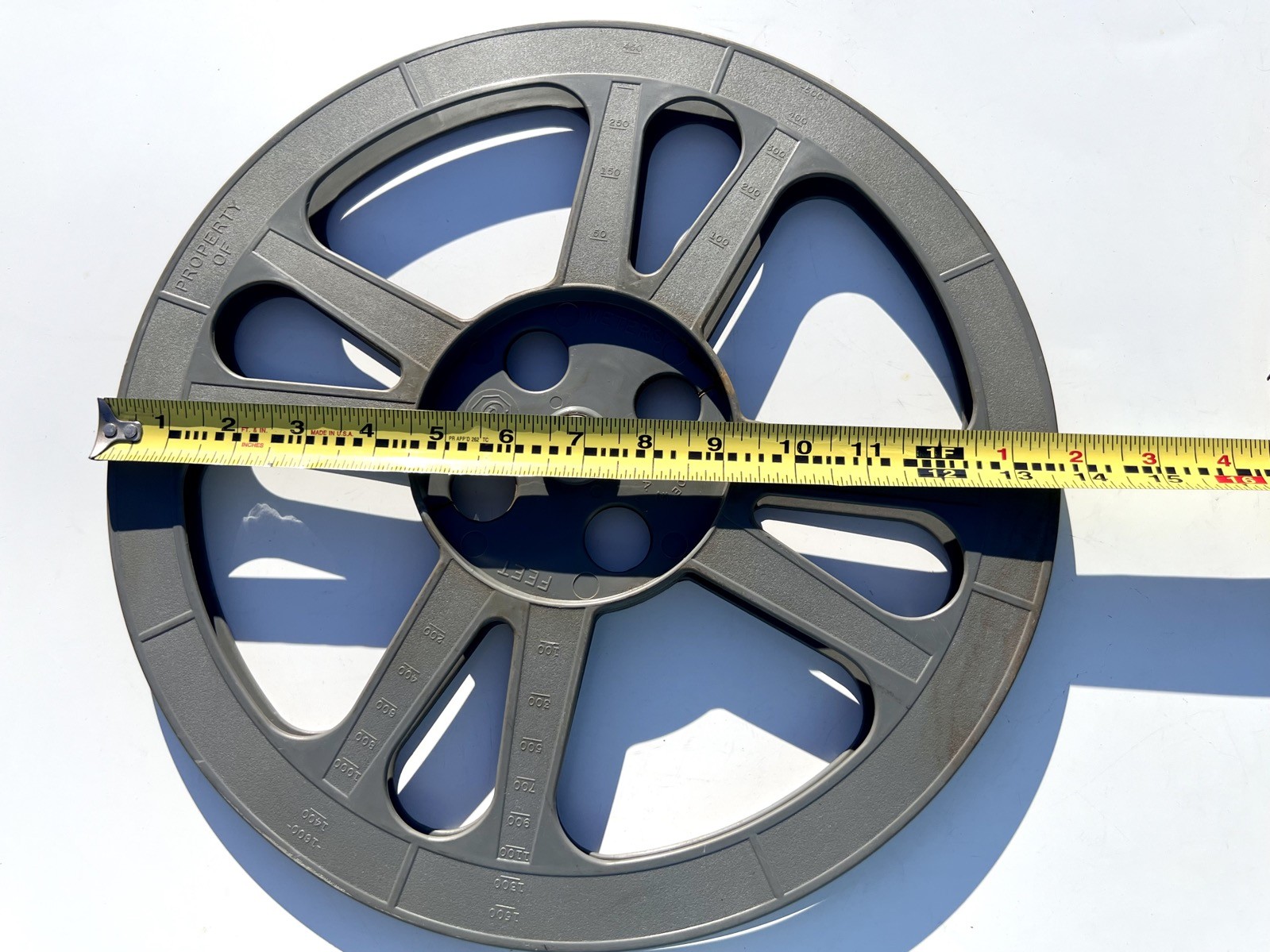 Vintage 16MM GB Grey Plastic Movie Reel 13-3/4” Motion Picture Take Up Reel