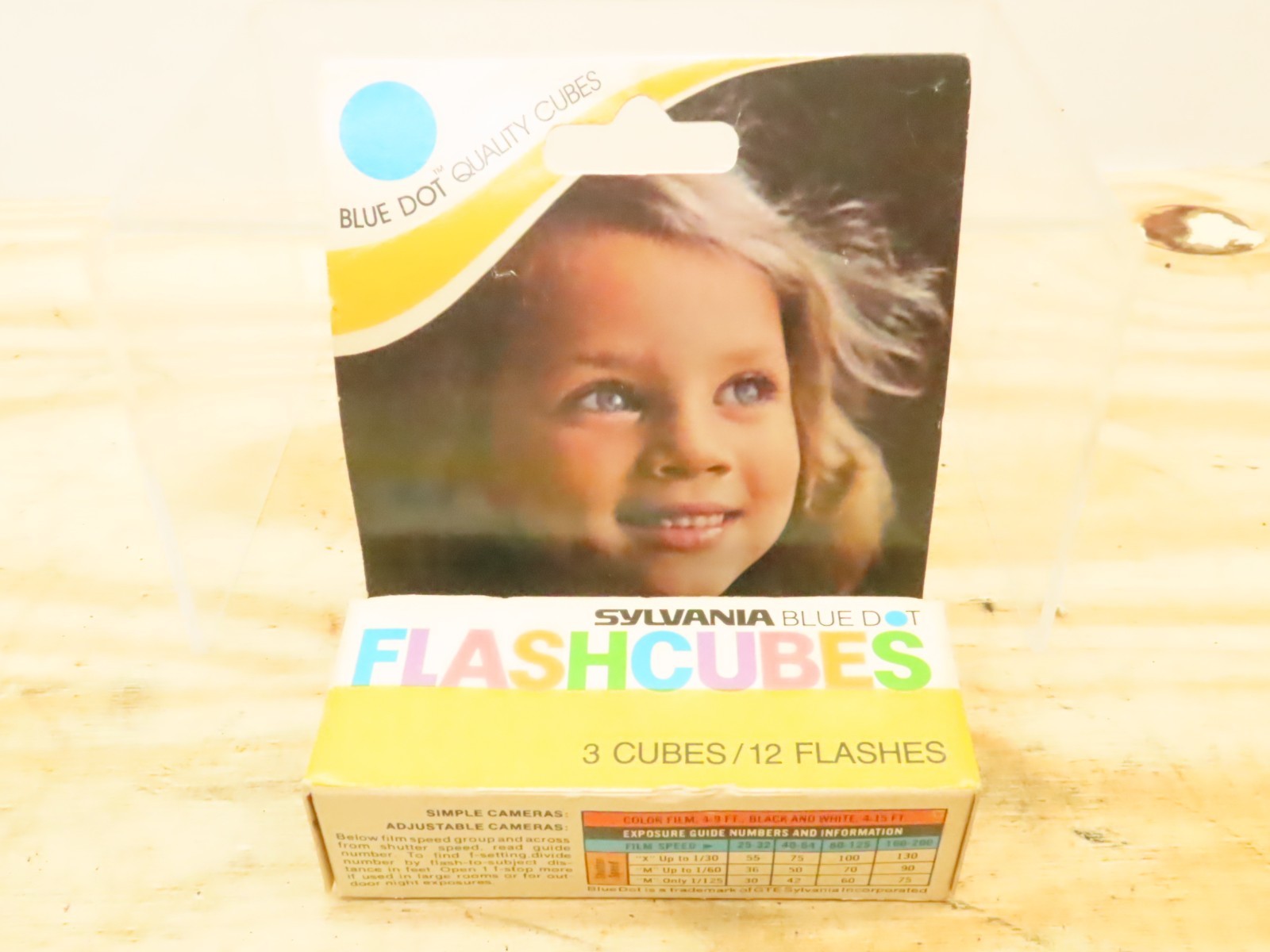 Vintage Sylvania Blue Dot Flashcubes 3 Cubes 12 Flashes NOS Camera Flash Bulbs