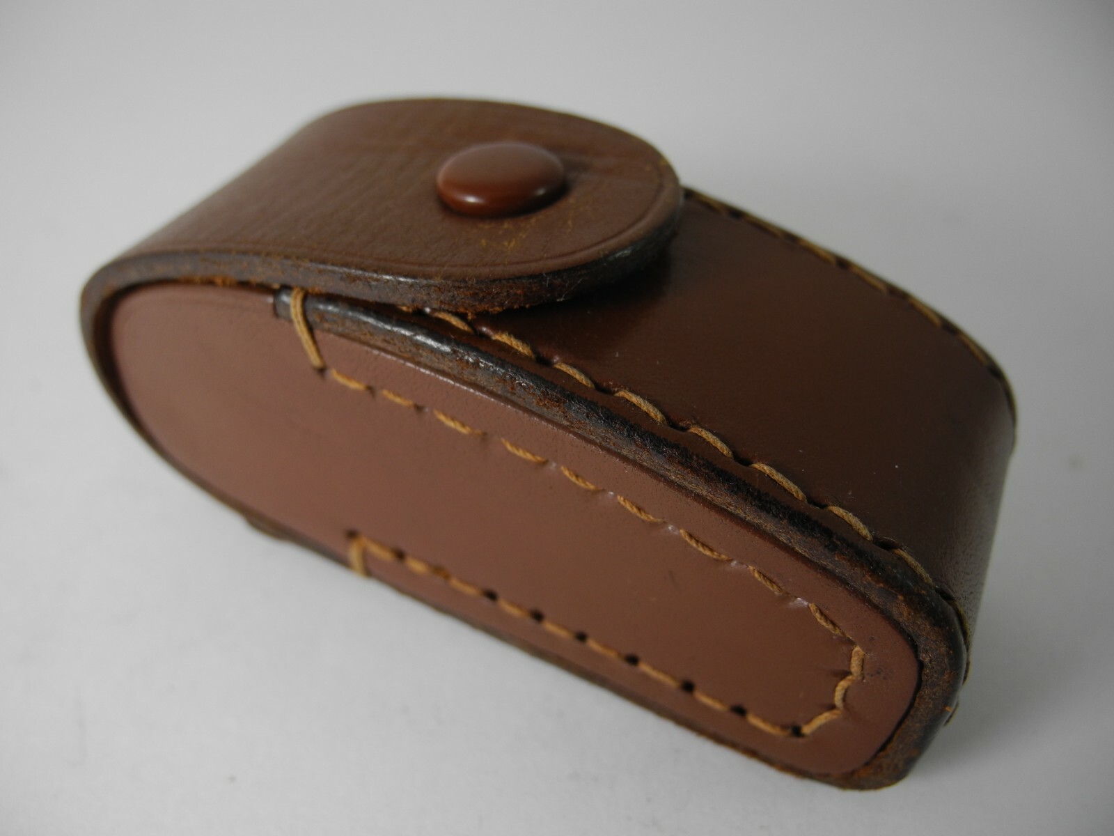 LEICA OR NIKON RANGEFINDER CASE BROWN LEATHER 1X1X3 INCHES HOOKS ON STRAP