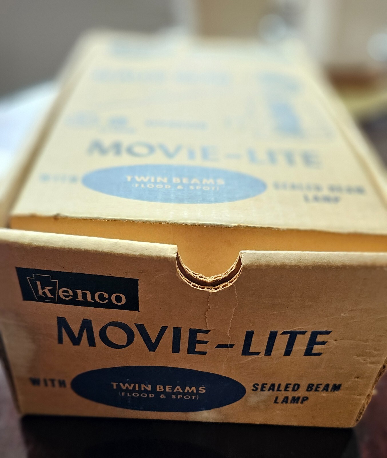 Kenco Vintage Movie Light with Twin Beams (Flood & Spot)