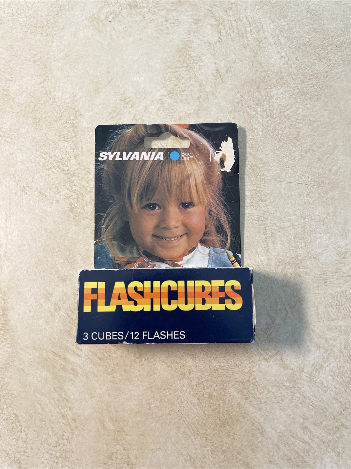 Sylvania Blue Dot Flash Cubes 1 package open box